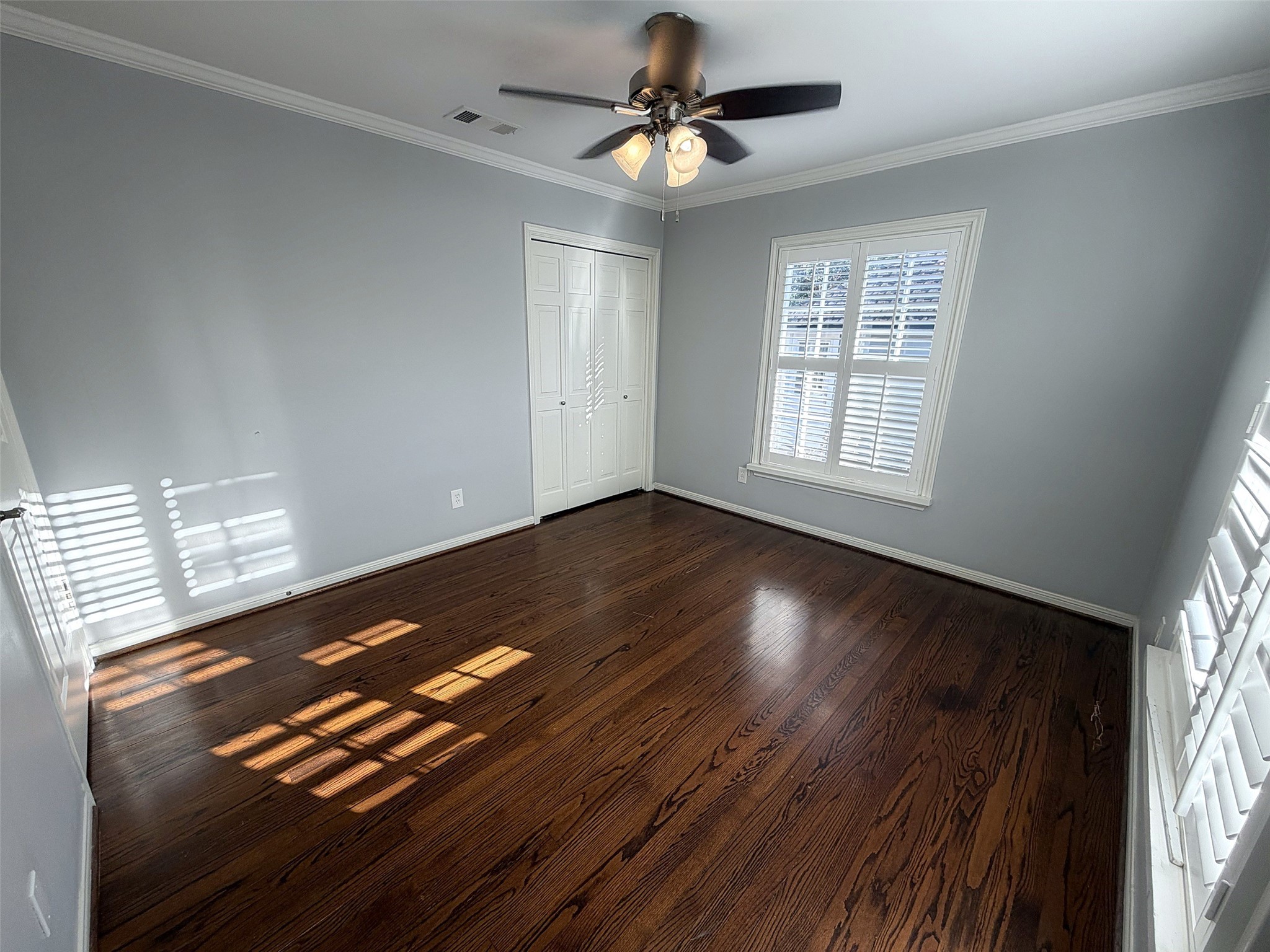 Guest Bedroom: Well-appointed bedroom with ample closet space and tasteful contemporary dcor.