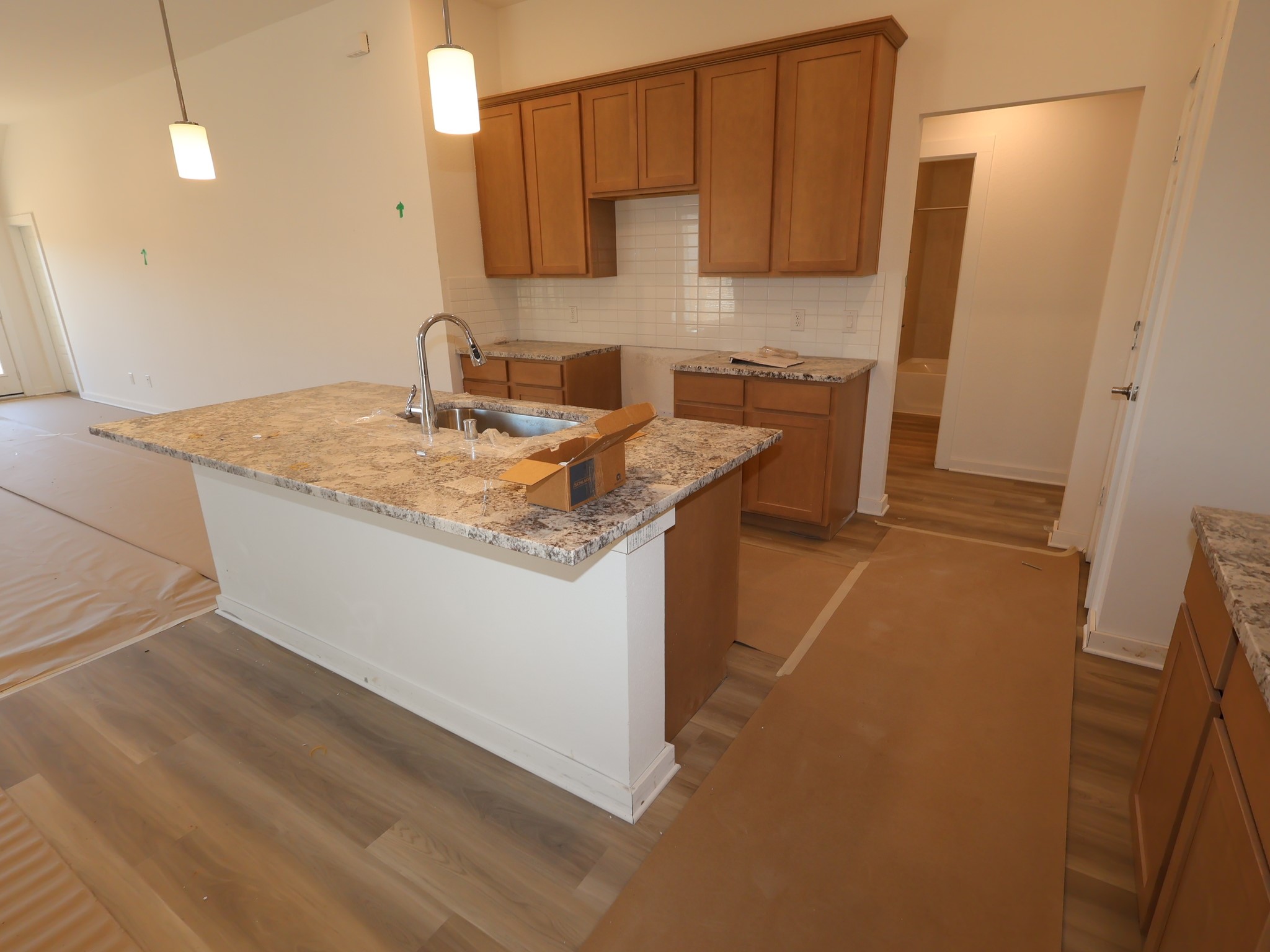 1054 Garnet Star Drive, La Marque, TX 77568 1054 Garnet Star Drive, La Marque, TX 77568