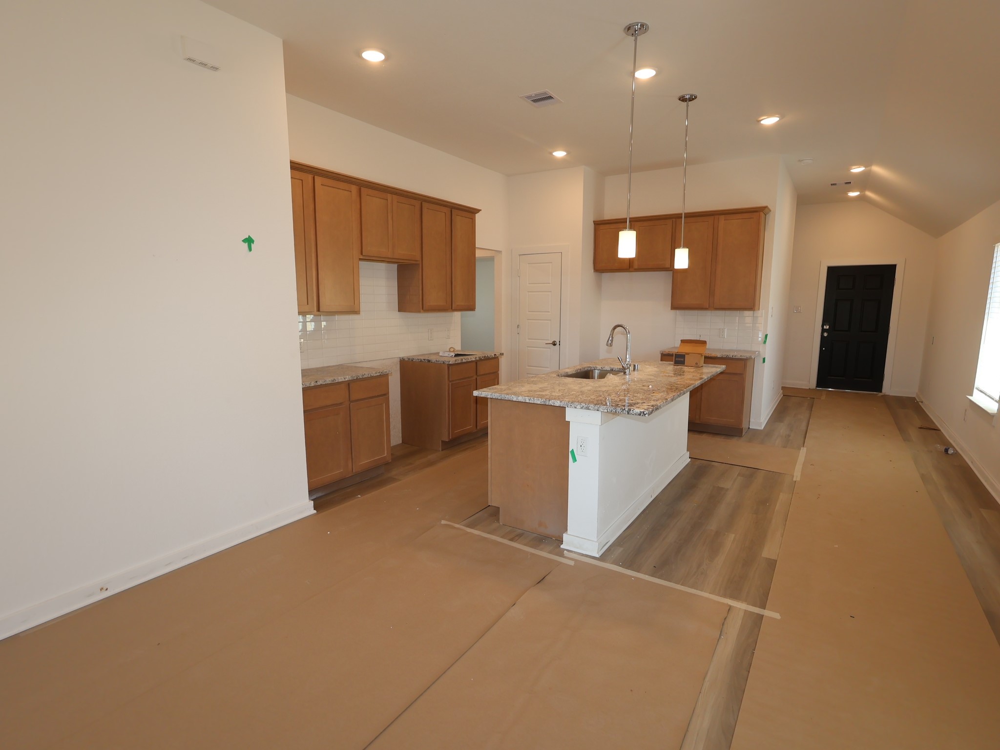 1054 Garnet Star Drive, La Marque, TX 77568 1054 Garnet Star Drive, La Marque, TX 77568