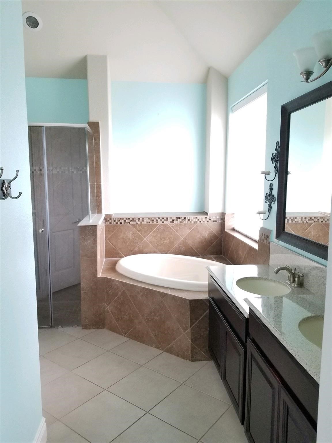 671 Cumberland Ridge Lane, League City, TX 77573