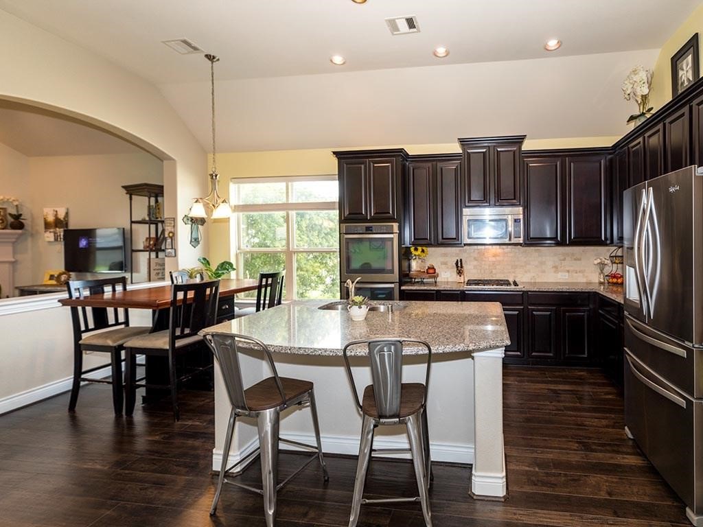 671 Cumberland Ridge Lane, League City, TX 77573