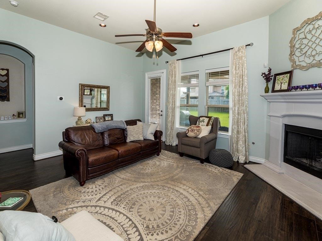 671 Cumberland Ridge Lane, League City, TX 77573