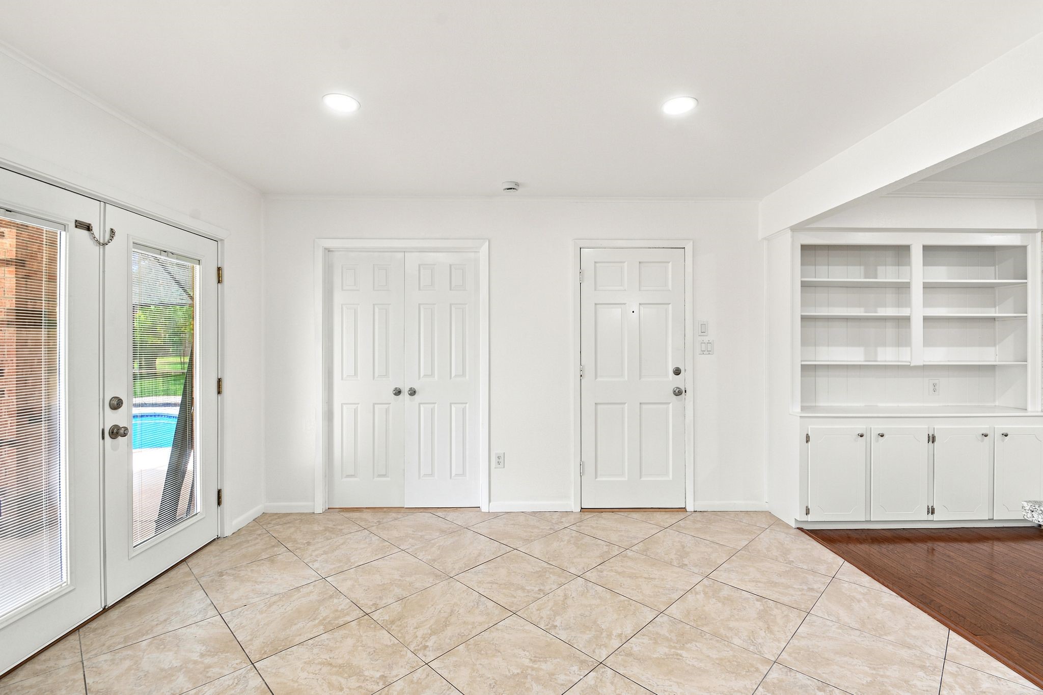 12211 3rd Street, Santa Fe, TX 77510