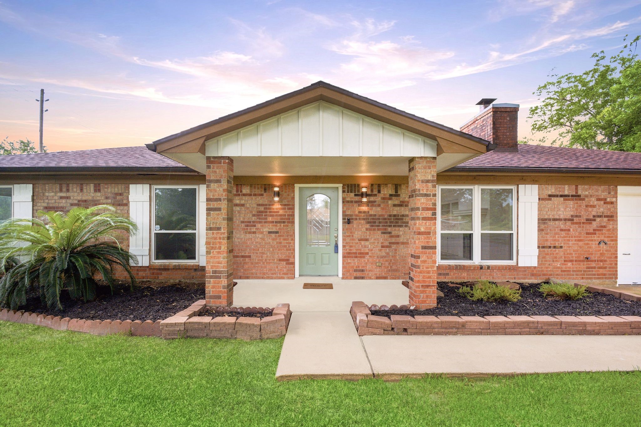 12211 3rd Street, Santa Fe, TX 77510