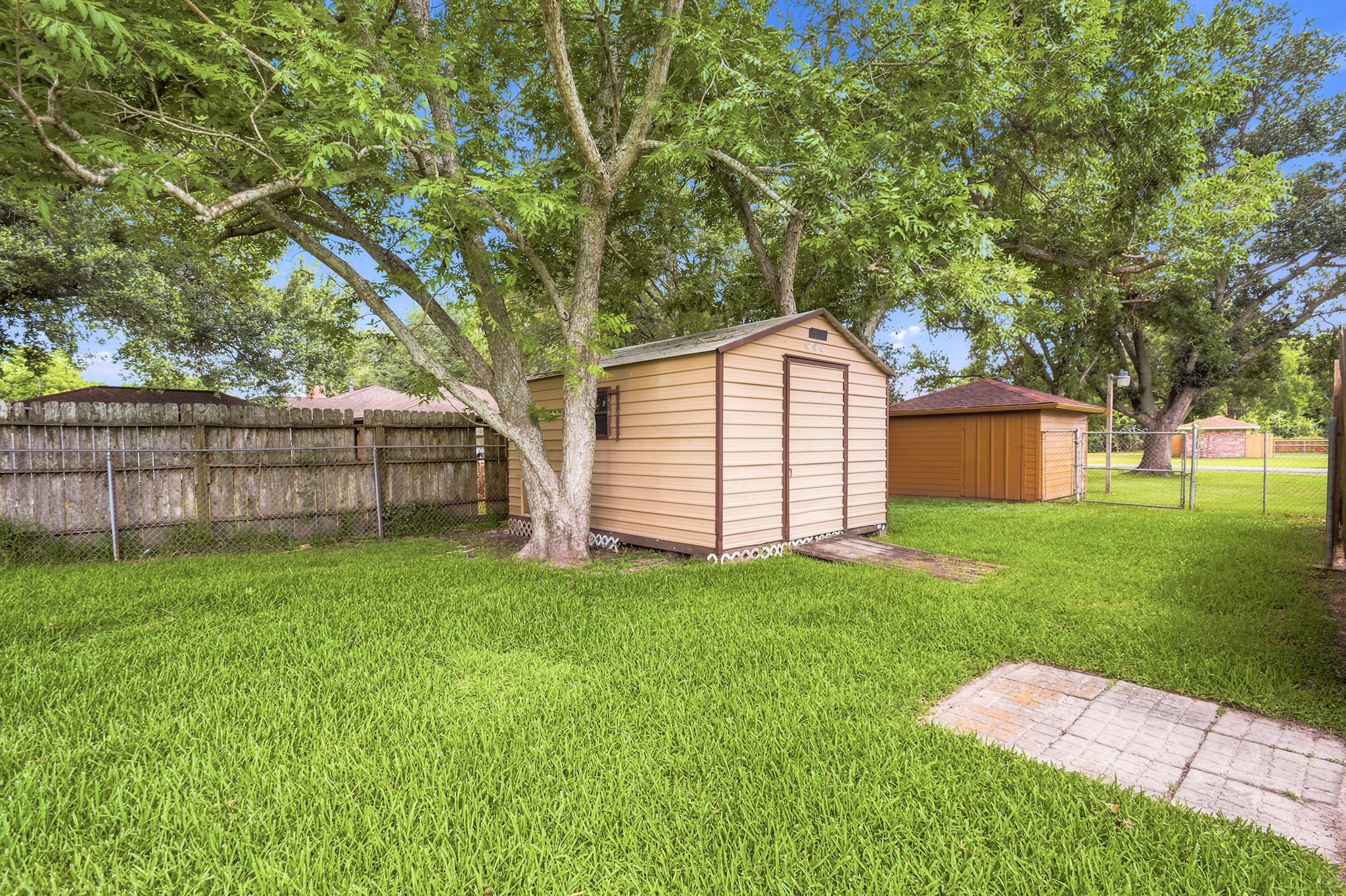 12211 3rd Street, Santa Fe, TX 77510