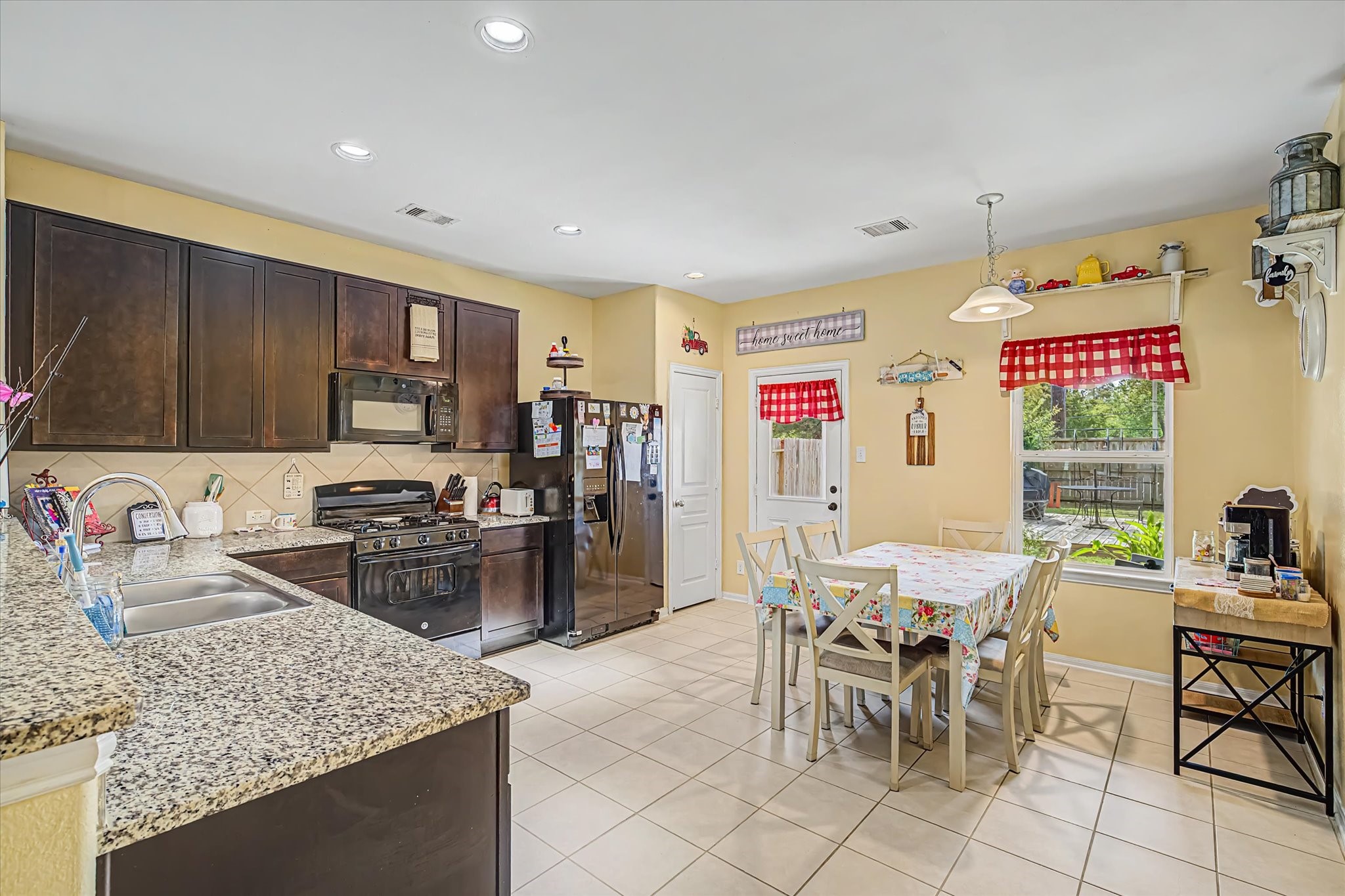 4914 Seaside Sparrow Lane, Baytown, TX 77521 4914 Seaside Sparrow Lane, Baytown, TX 77521