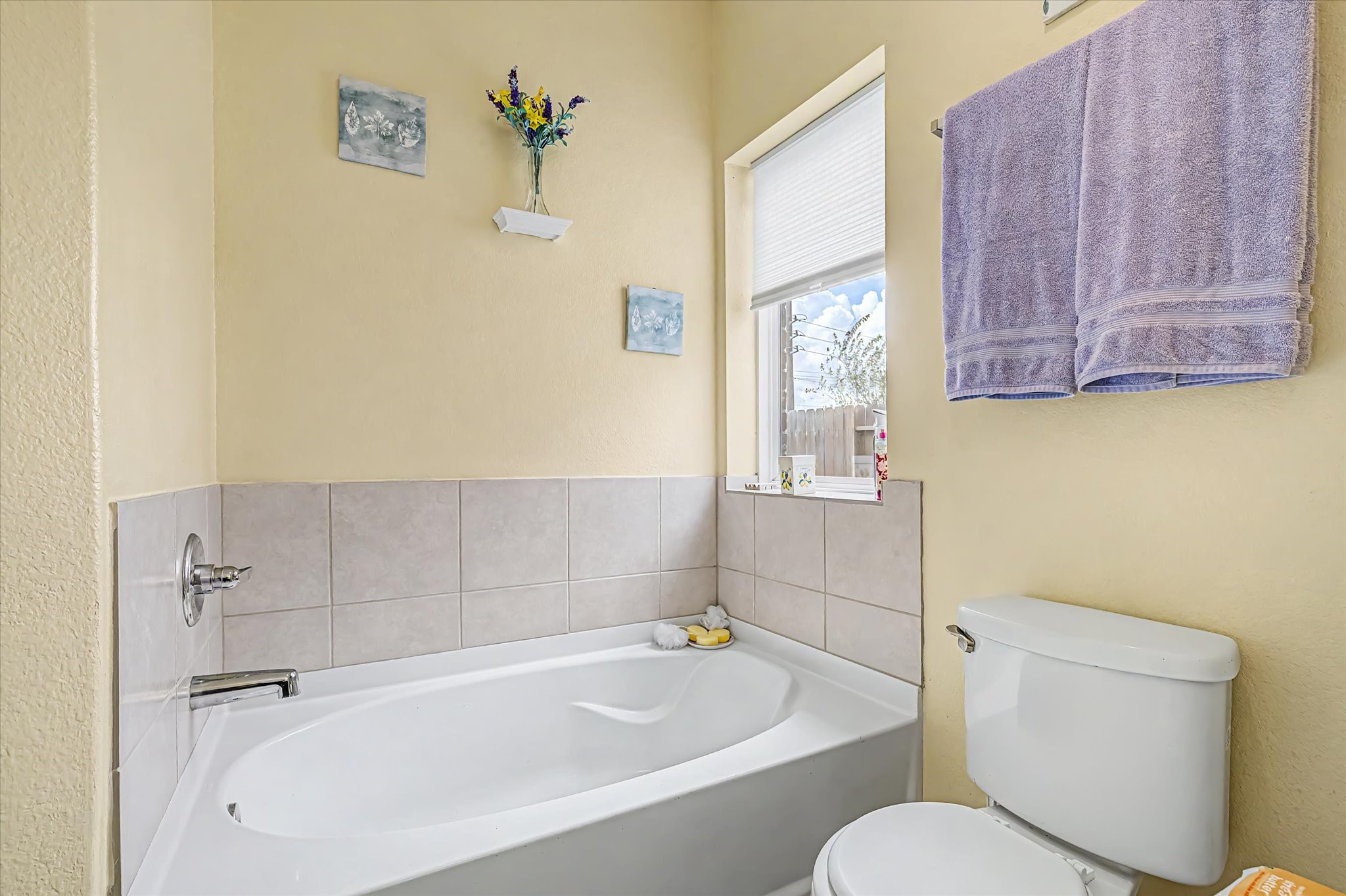 Master Bath with soaking tub