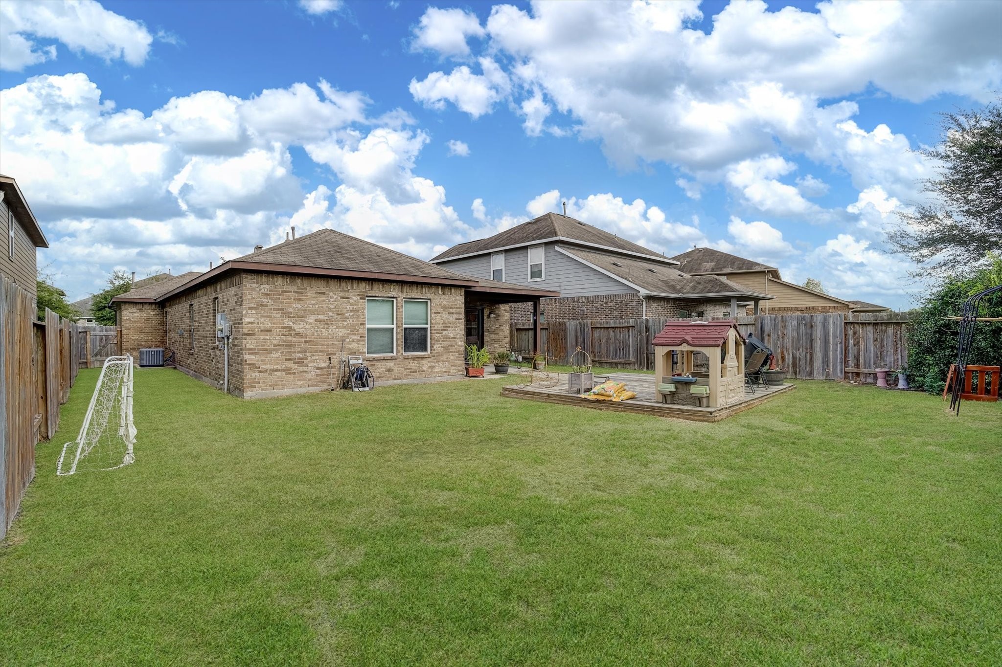 4914 Seaside Sparrow Lane, Baytown, TX 77521
