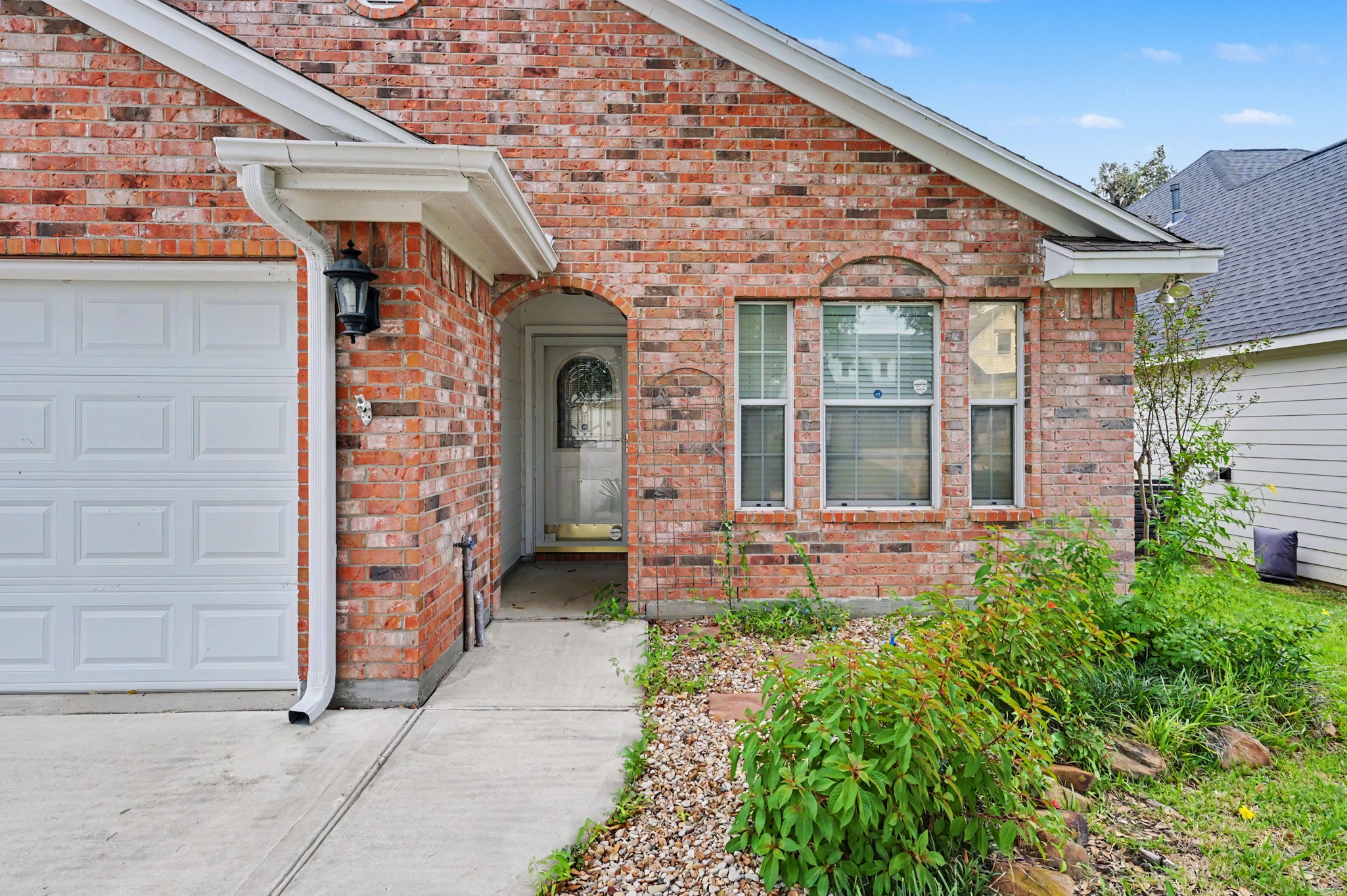 4922 Pleasure Lake Lane, Willis, TX 77318