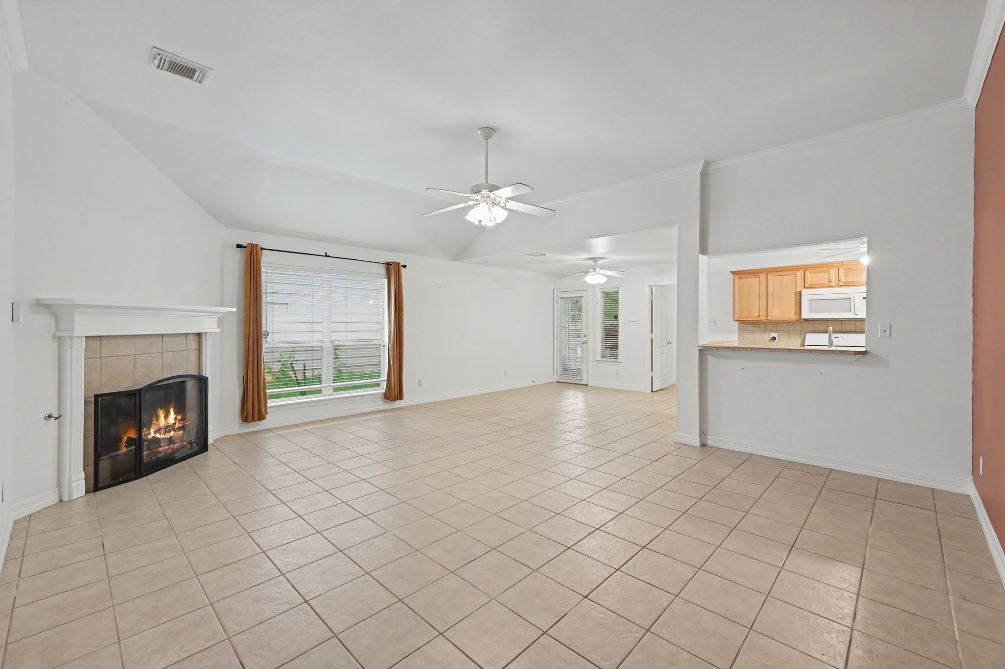 4922 Pleasure Lake Lane, Willis, TX 77318