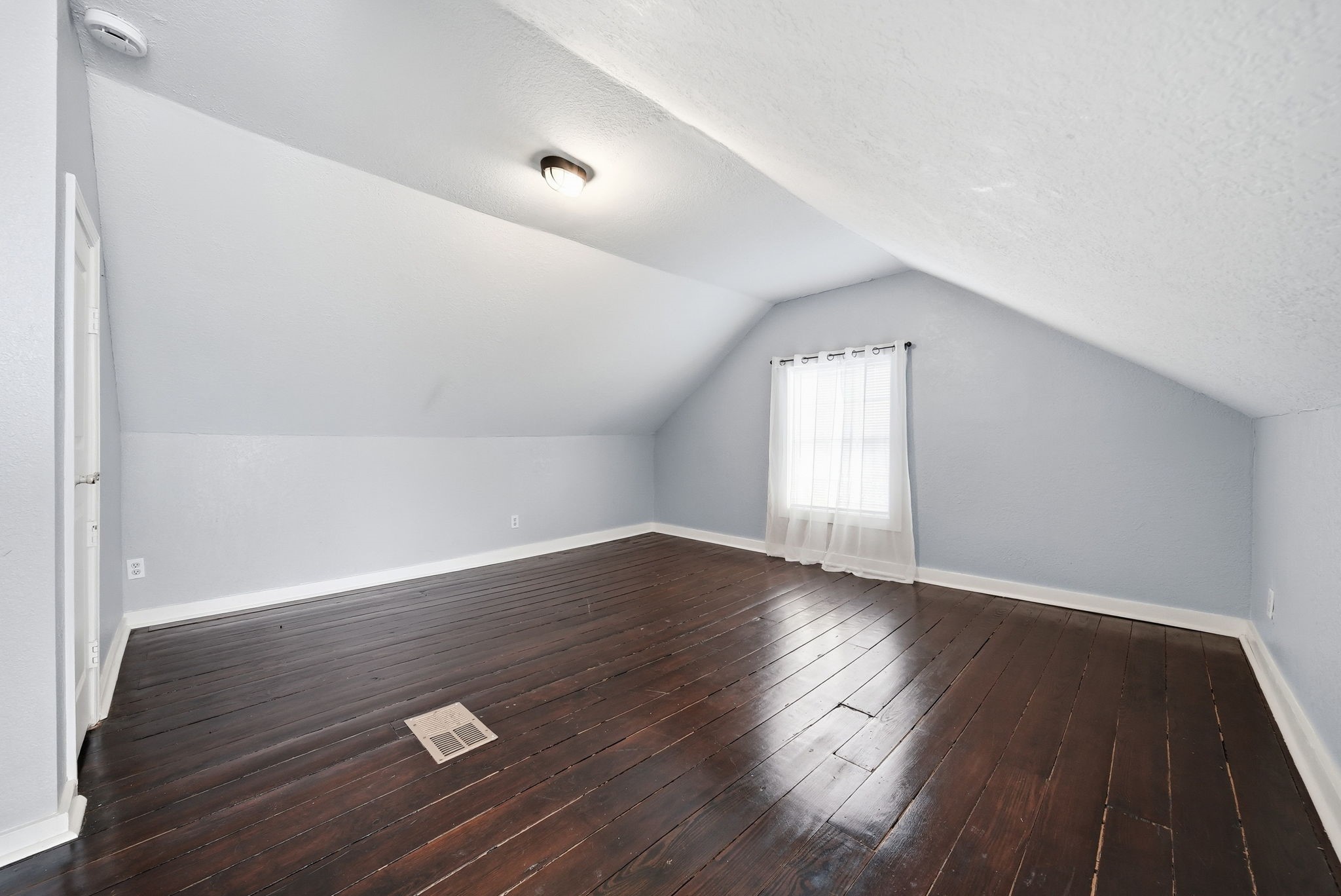 2914 Avenue L, Galveston, TX 77550