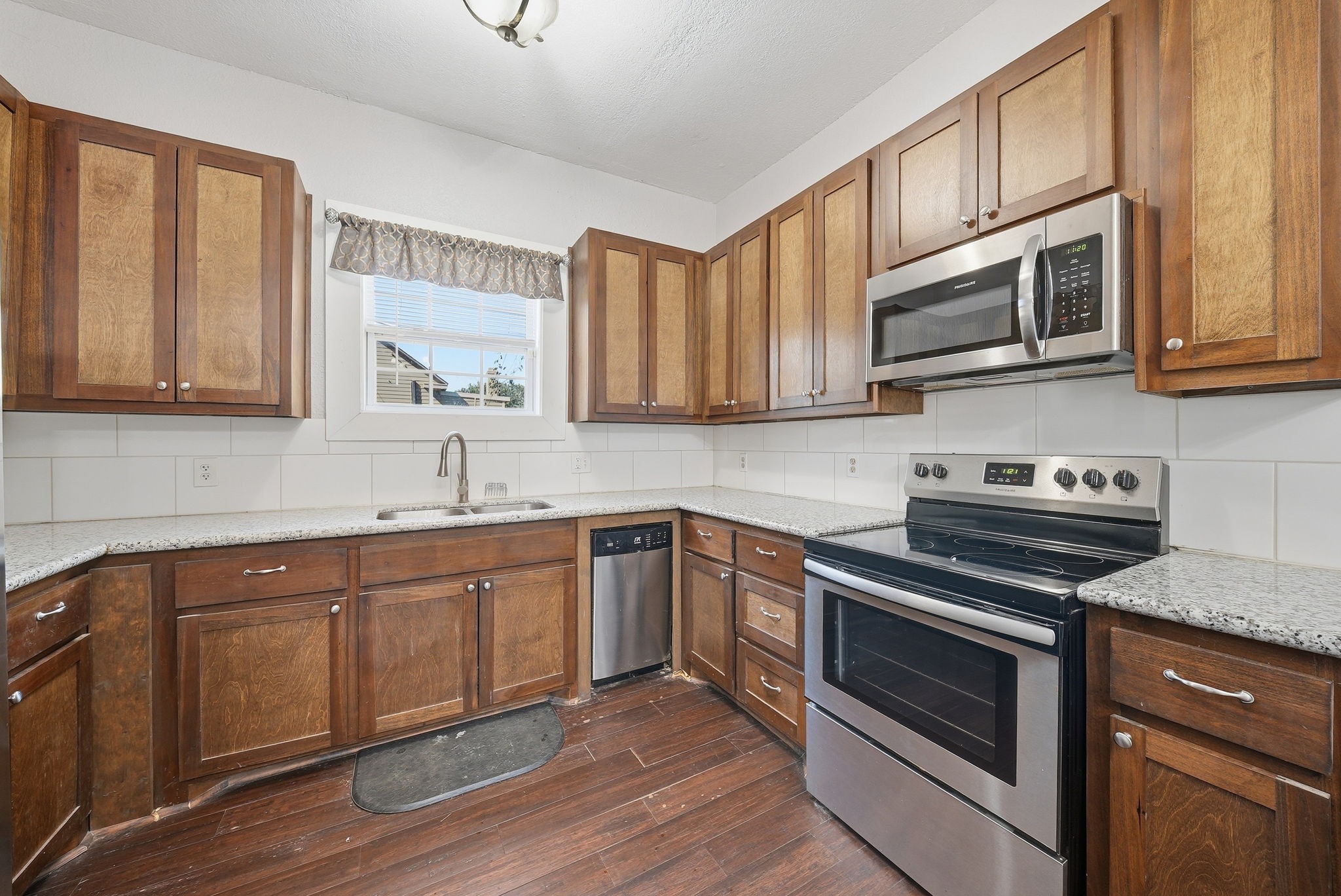 2914 Avenue L, Galveston, TX 77550