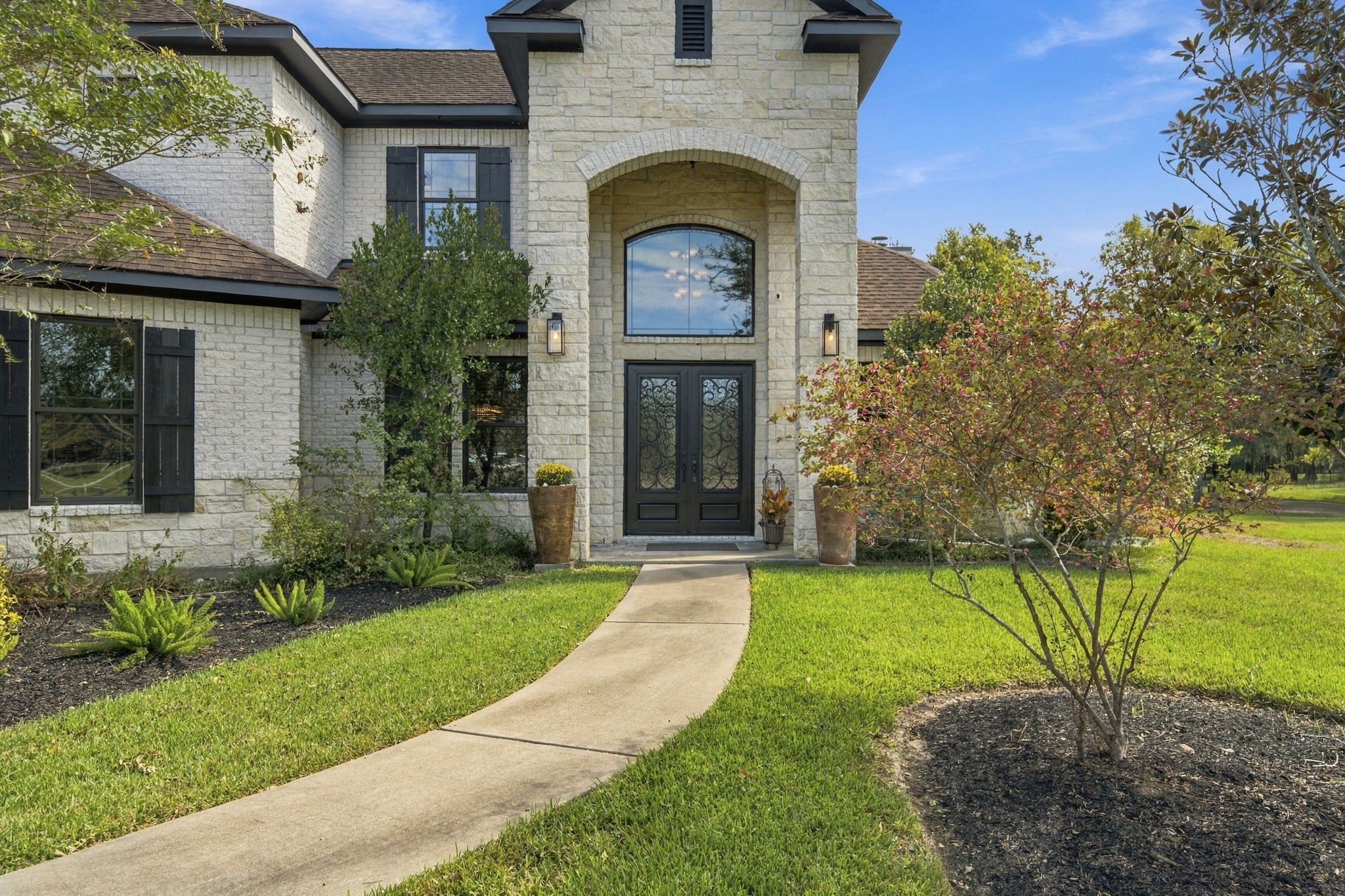 Welcome home. Schedule your tour today.