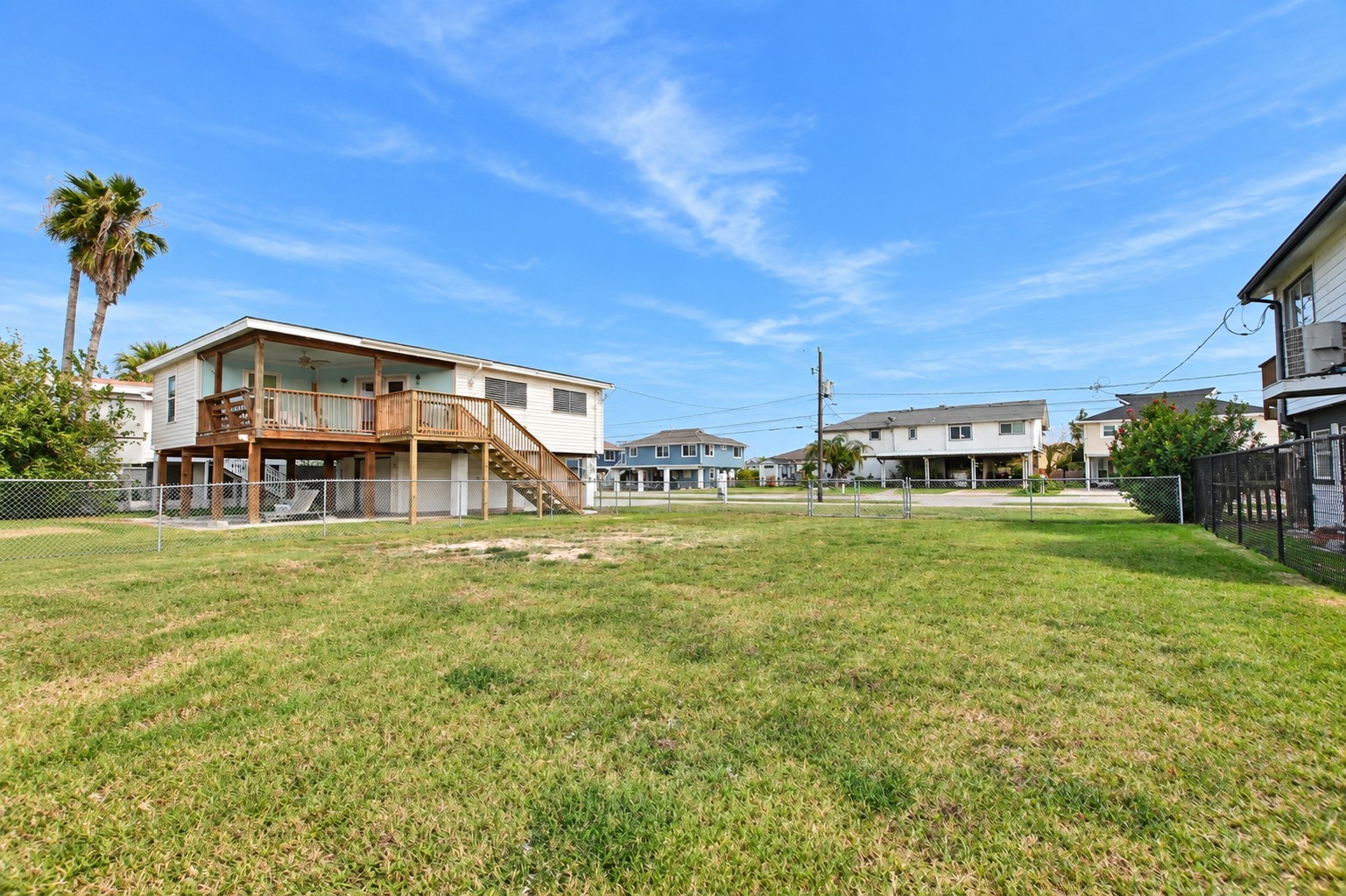 191 Barracuda, Bayou Vista, TX 77563