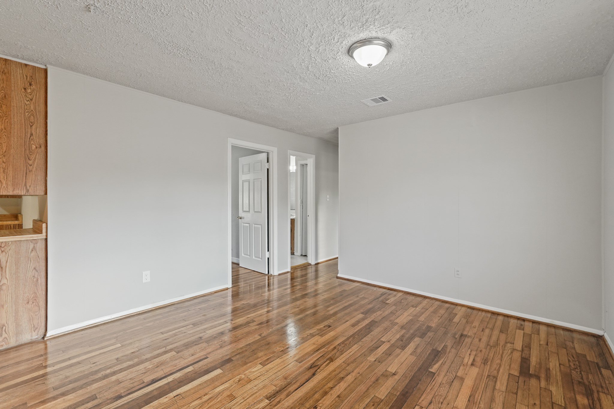 4418 Hirsch Road, Houston, TX 77026 4418 Hirsch Road, Houston, TX 77026