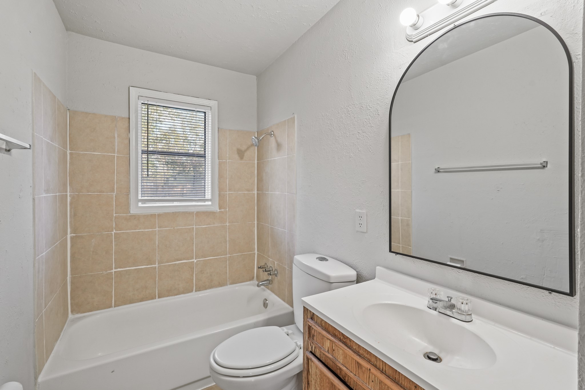 4418 Hirsch Road, Houston, TX 77026