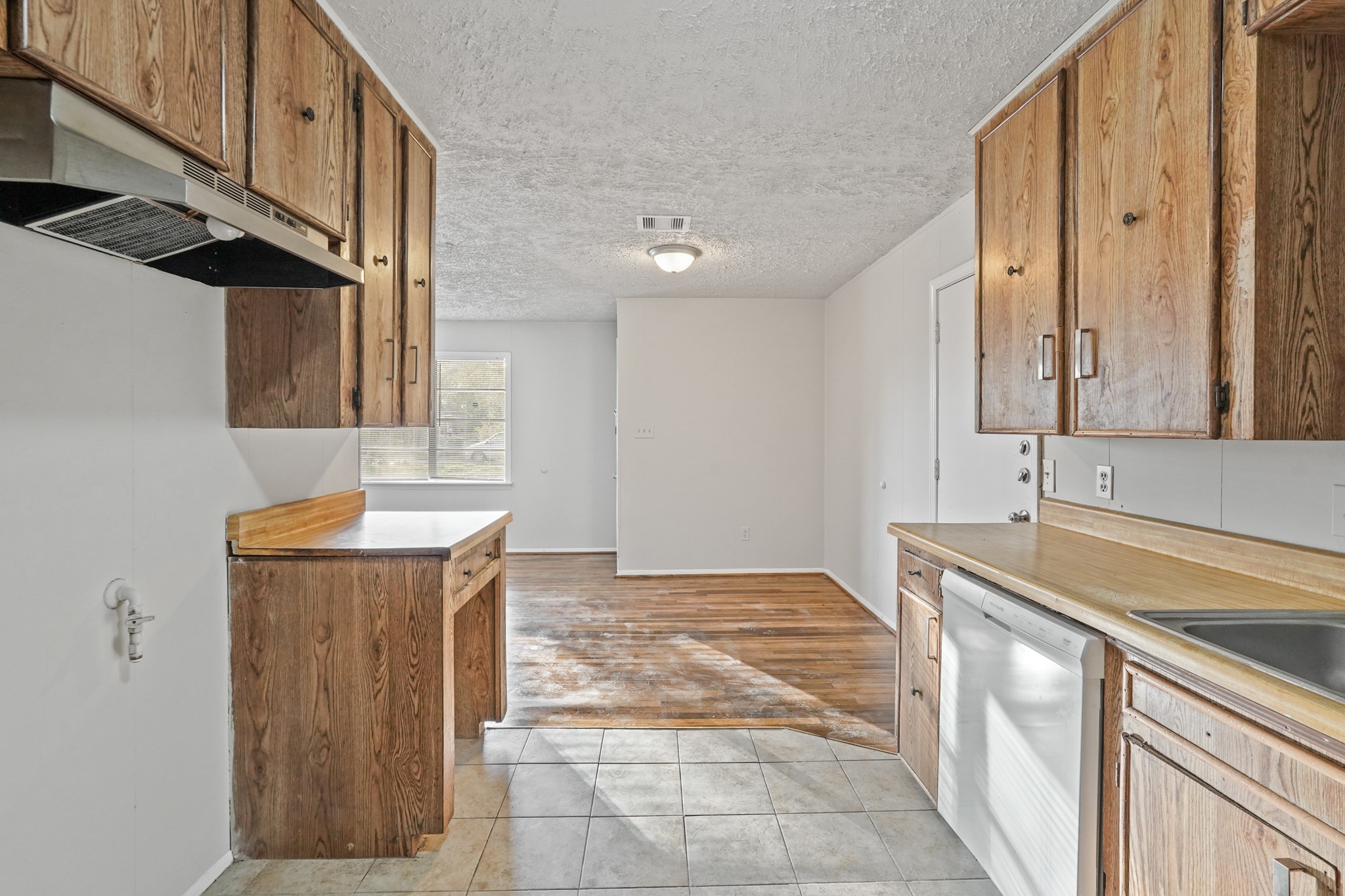 4418 Hirsch Road, Houston, TX 77026