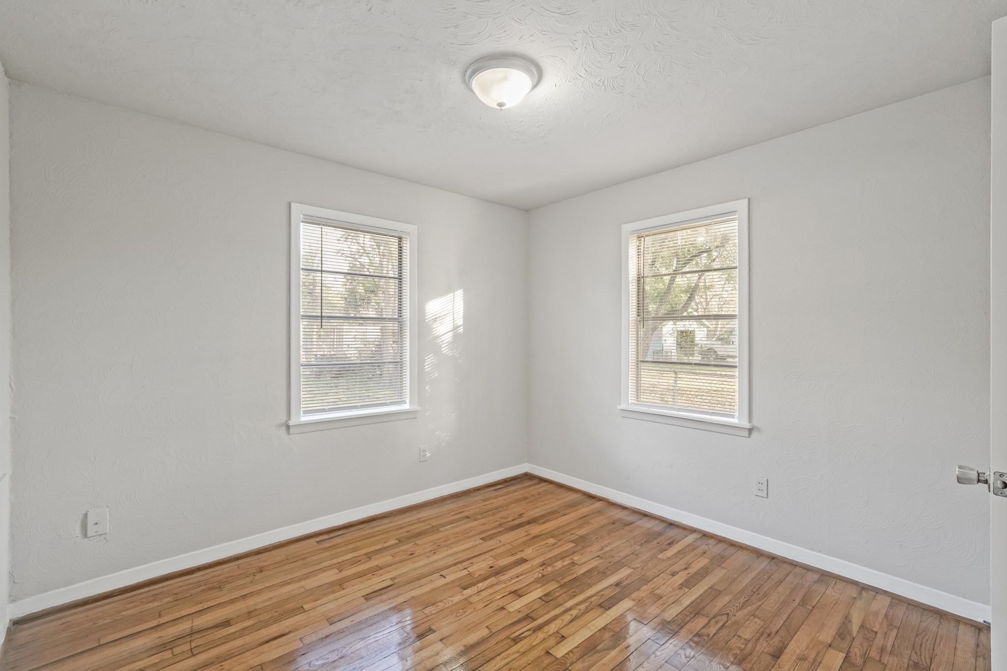 4418 Hirsch Road, Houston, TX 77026