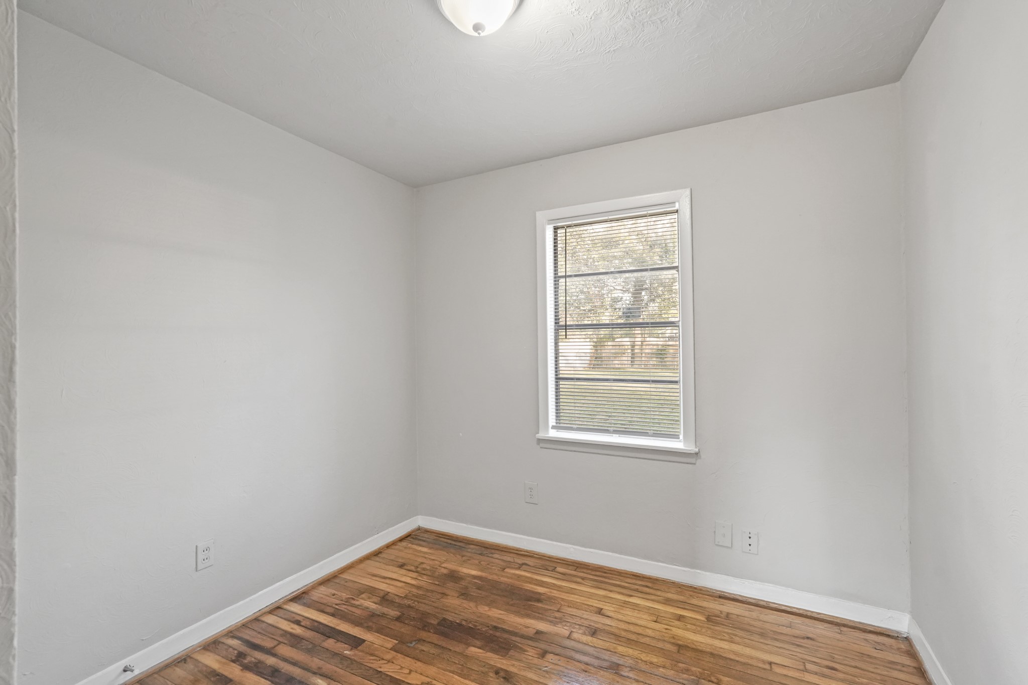 4418 Hirsch Road, Houston, TX 77026 4418 Hirsch Road, Houston, TX 77026