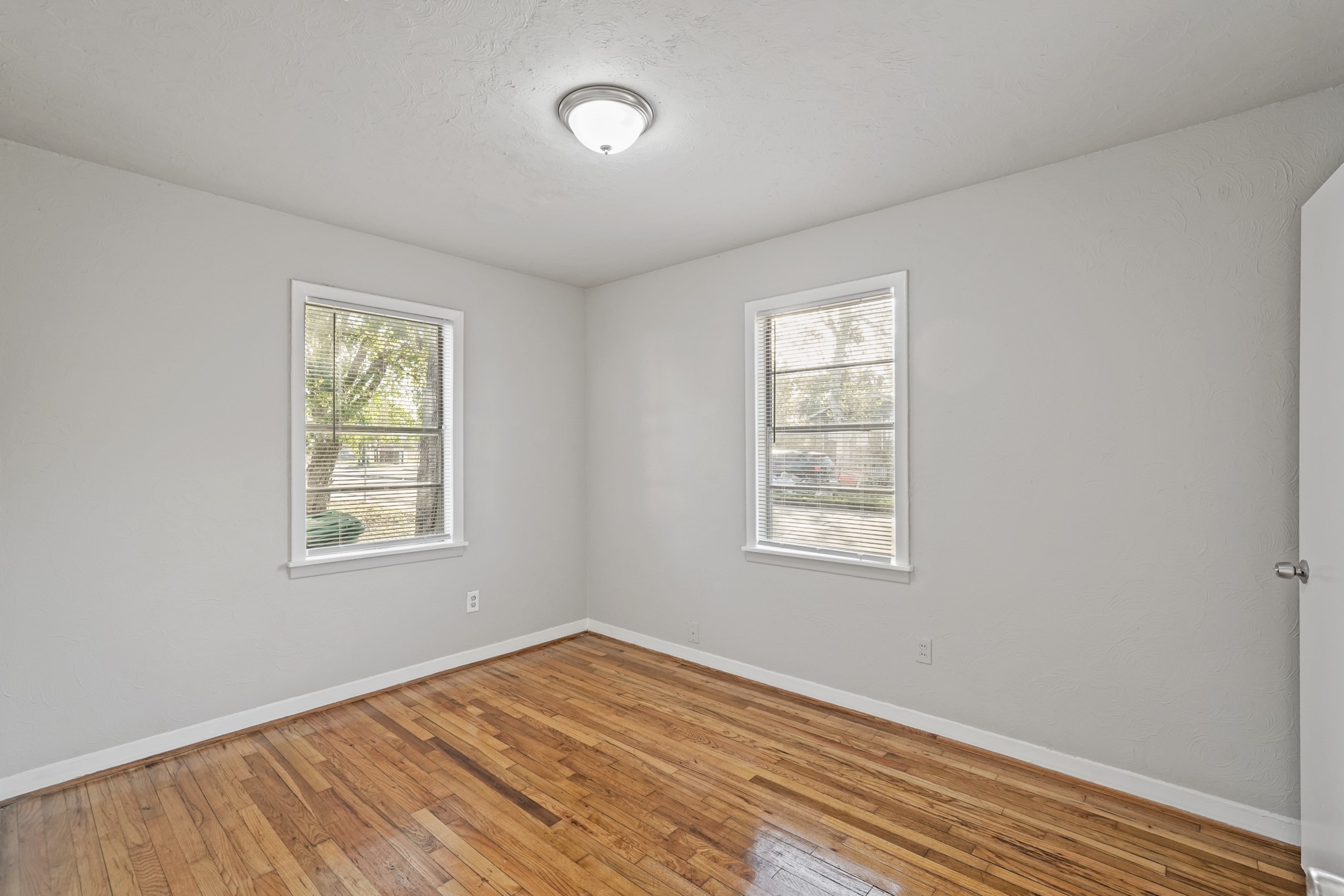 4418 Hirsch Road, Houston, TX 77026