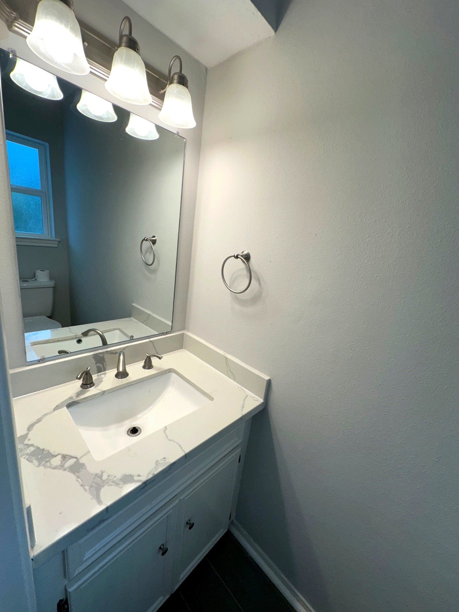 Powder room
