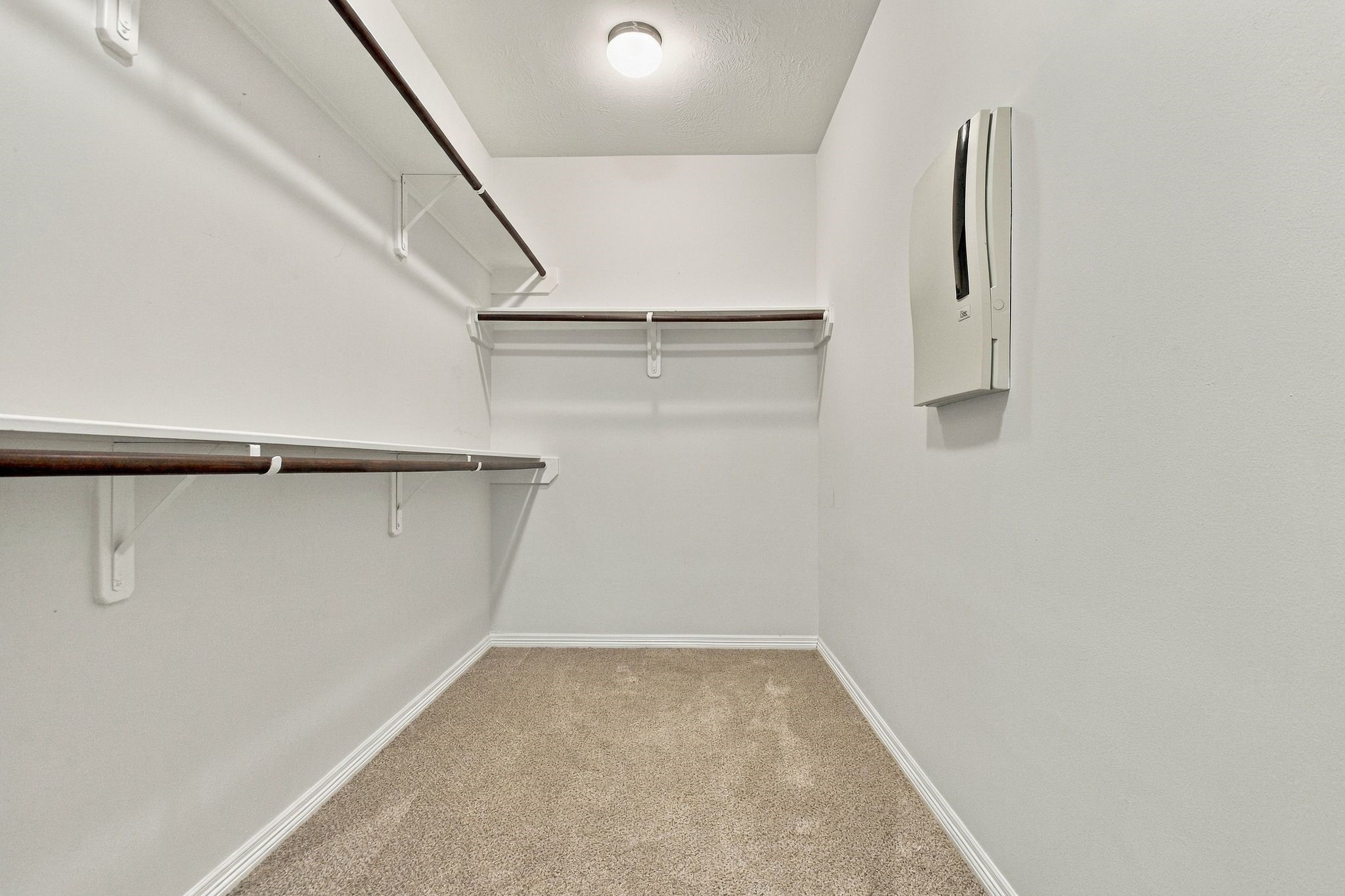 4906 Canterbury Way, Houston, TX 77069