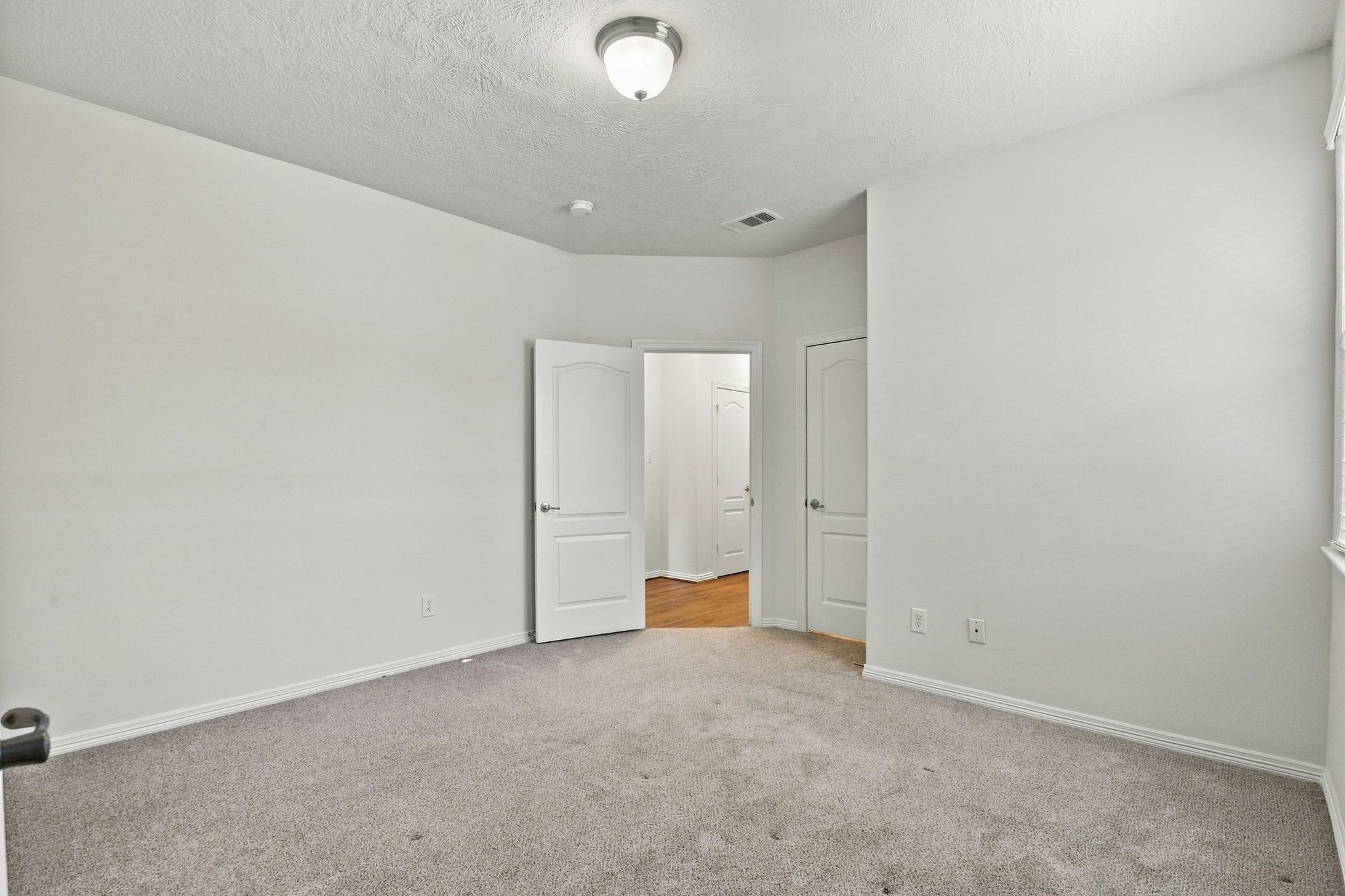 4906 Canterbury Way, Houston, TX 77069