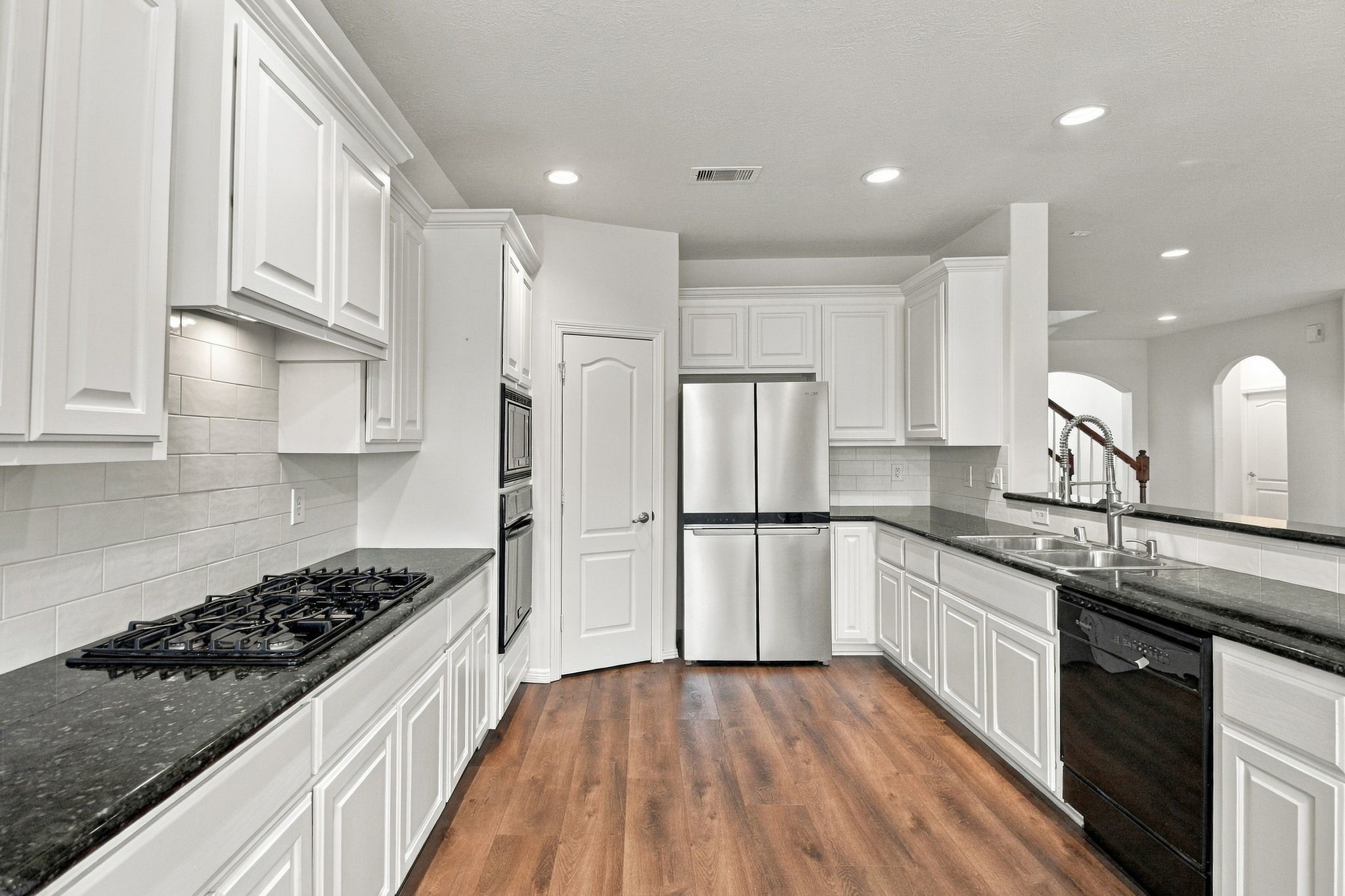 4906 Canterbury Way, Houston, TX 77069