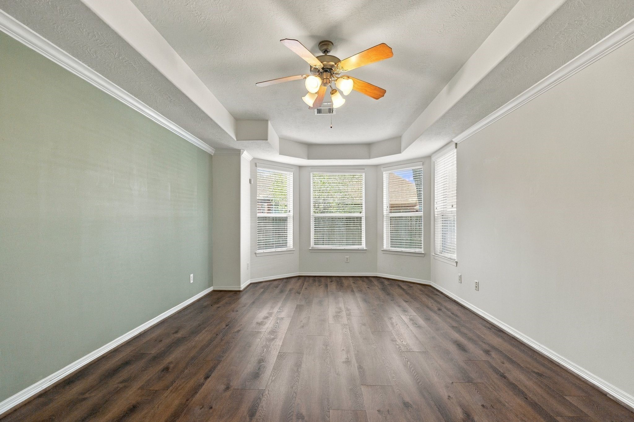 4906 Canterbury Way, Houston, TX 77069