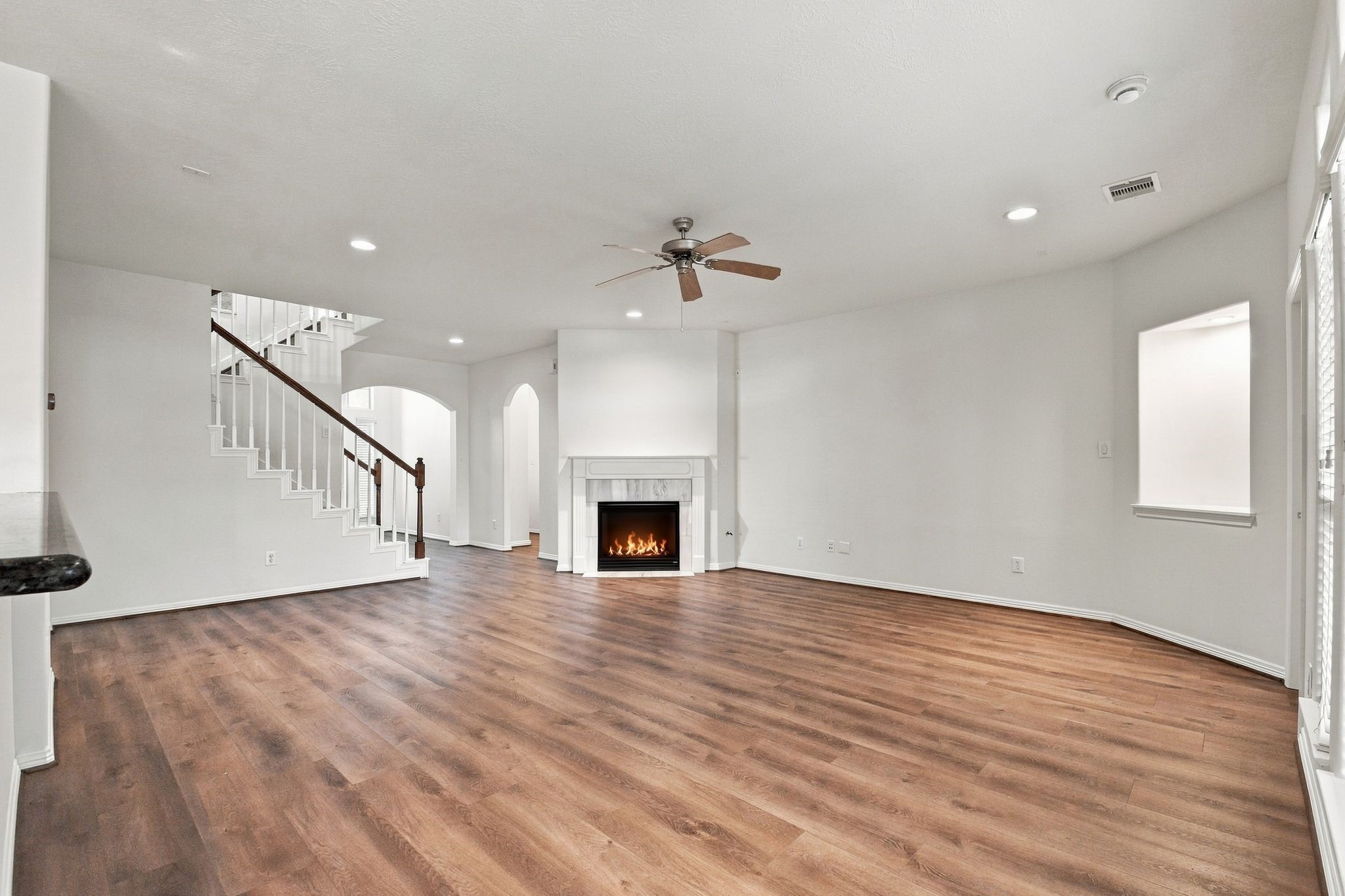 4906 Canterbury Way, Houston, TX 77069