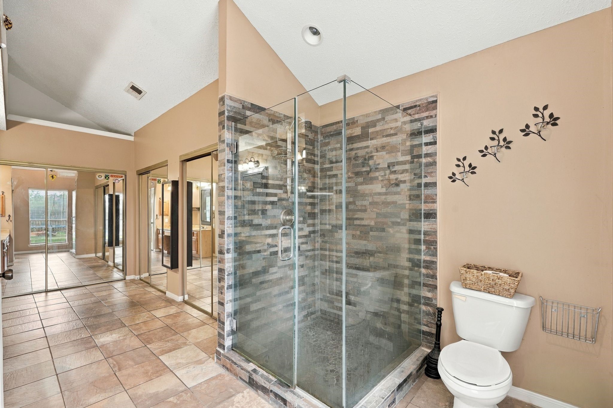 15415 Lago Villa Drive, Tomball, TX 77377