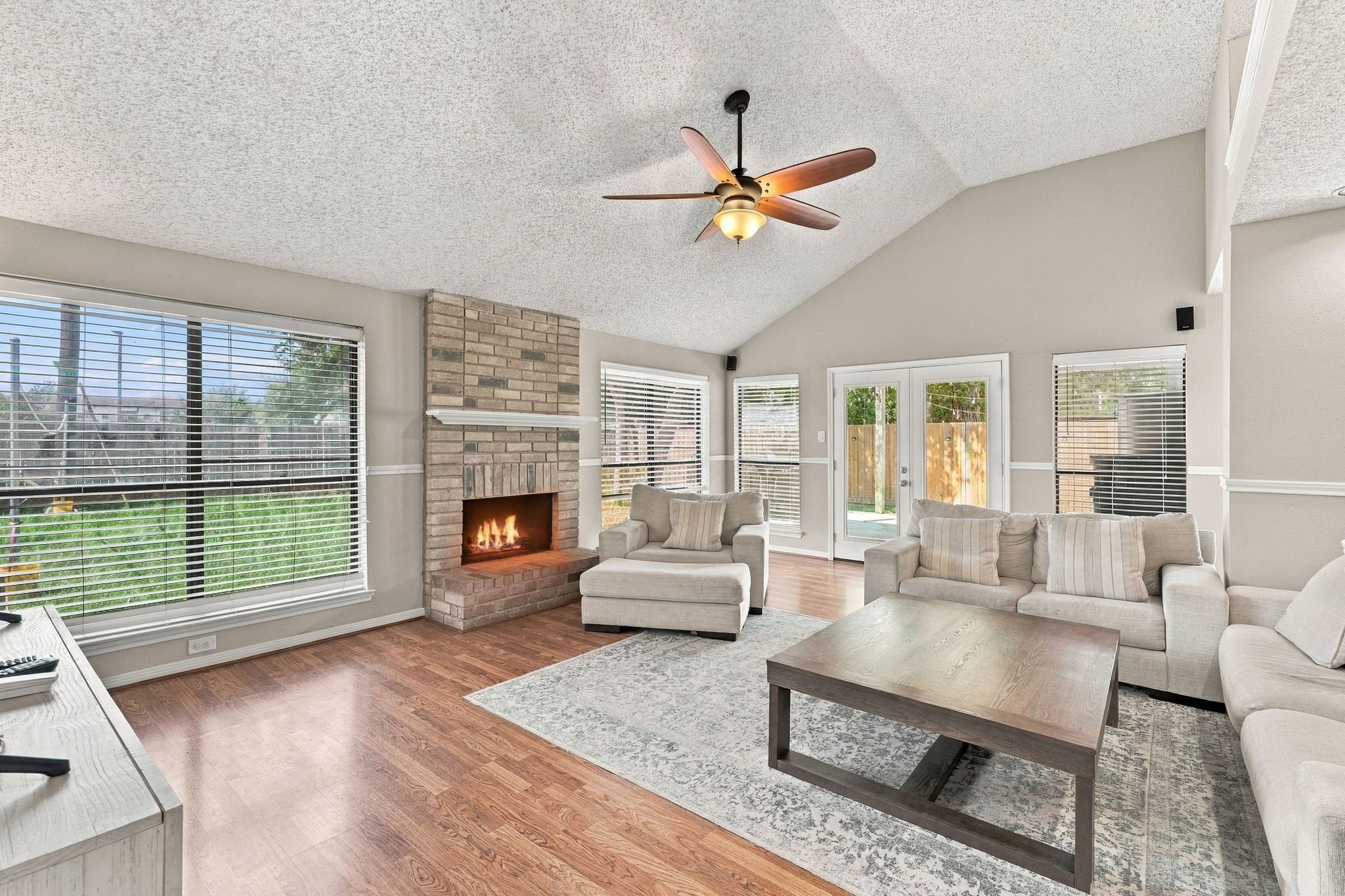 Spacious livingroom