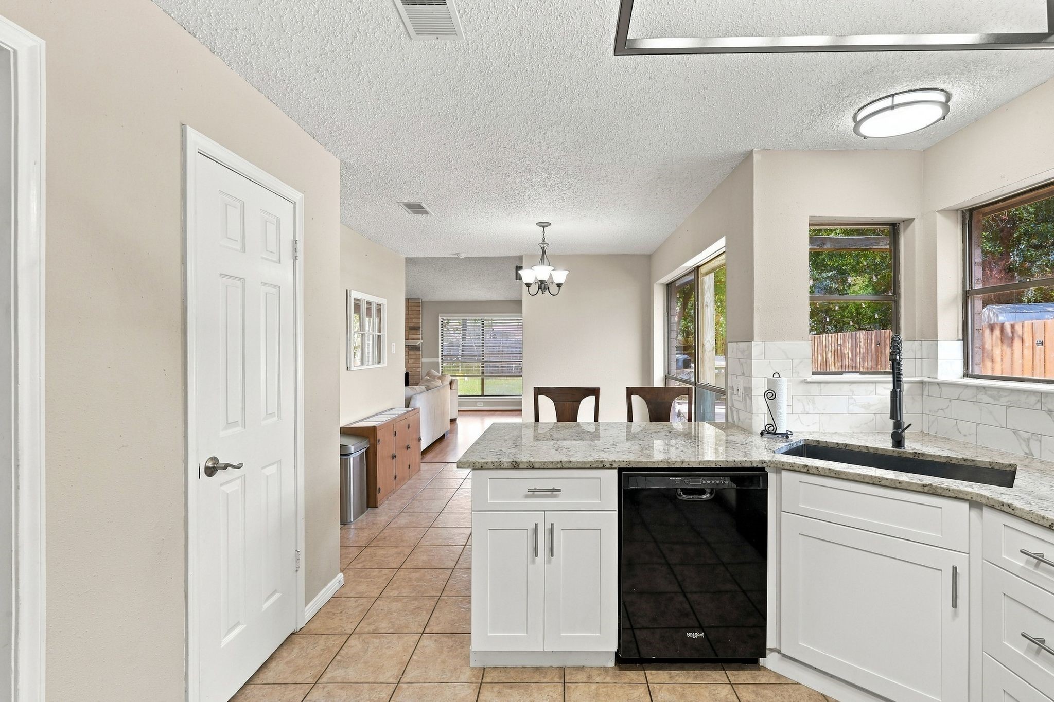 15415 Lago Villa Drive, Tomball, TX 77377