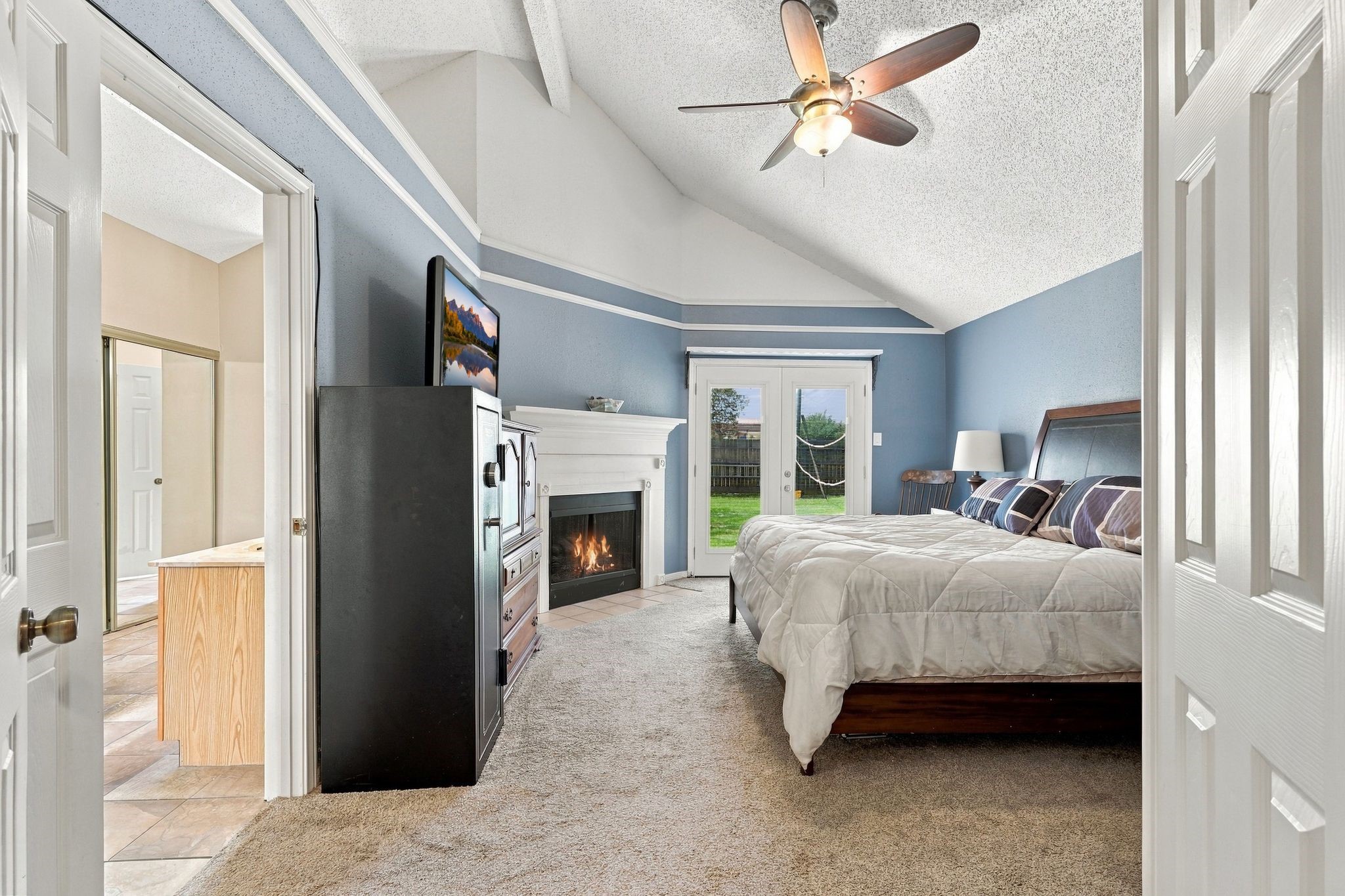 Primary bedroom