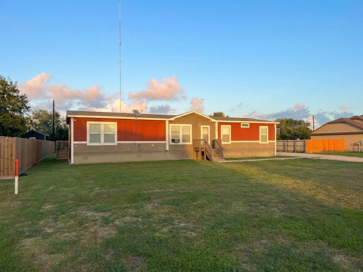 13036 Annette Road, Angleton, TX 77515 13036 Annette Road, Angleton, TX 77515
