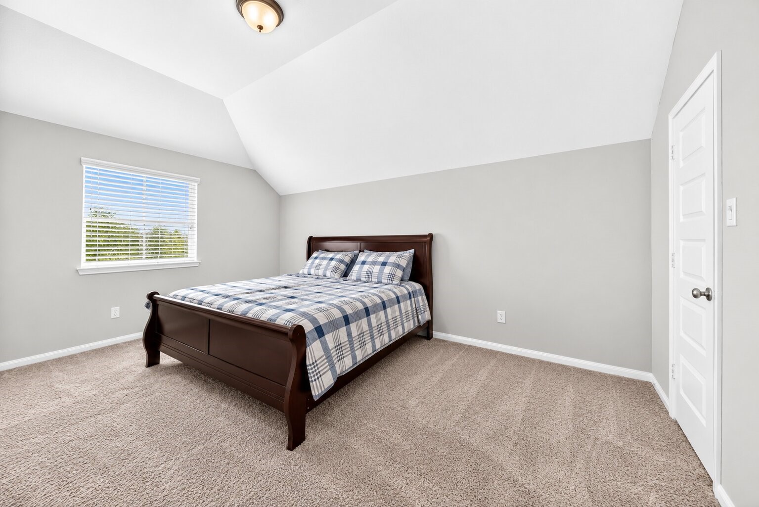 1935 Heather Canyon Drive, Pearland, TX 77089