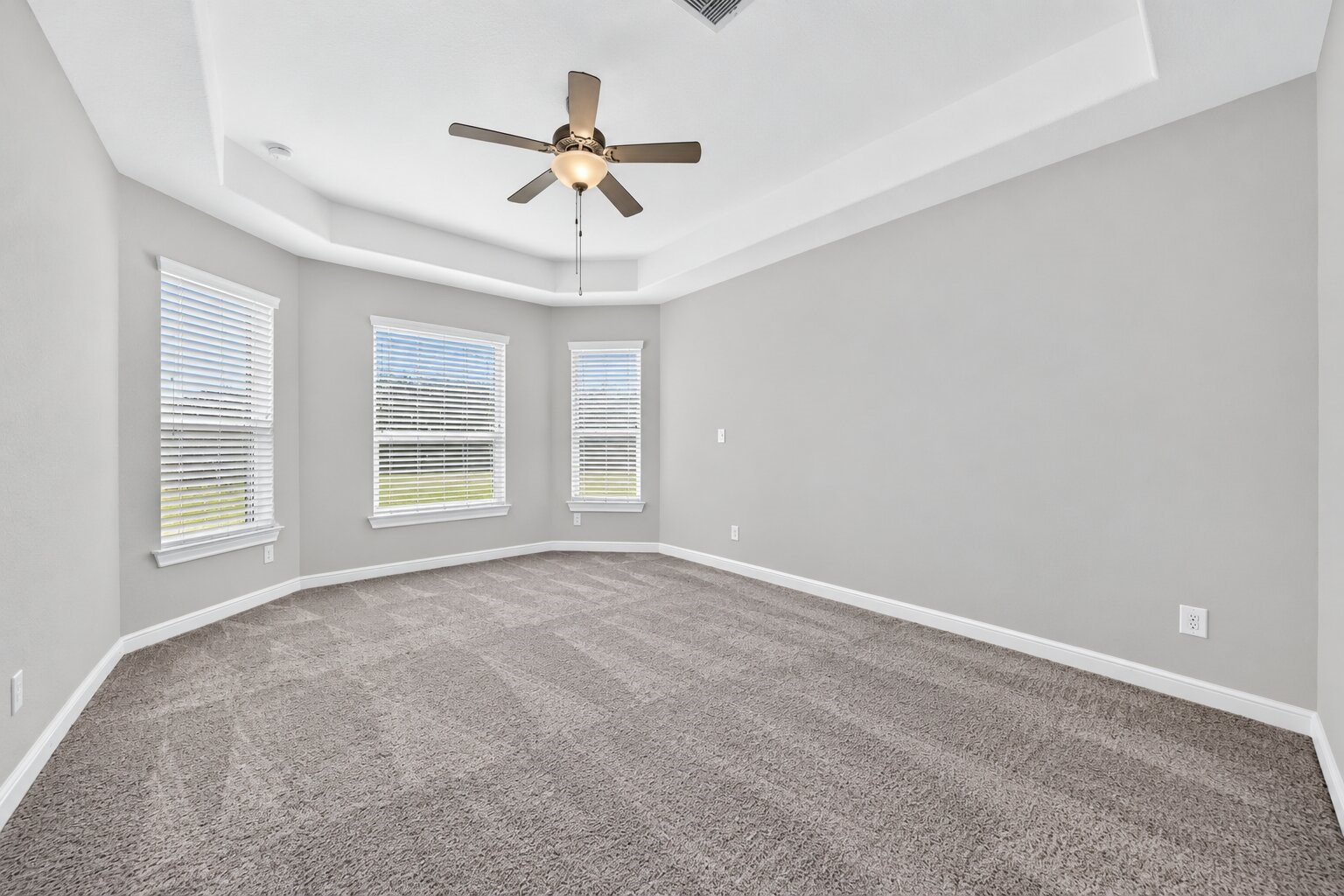 1935 Heather Canyon Drive, Pearland, TX 77089