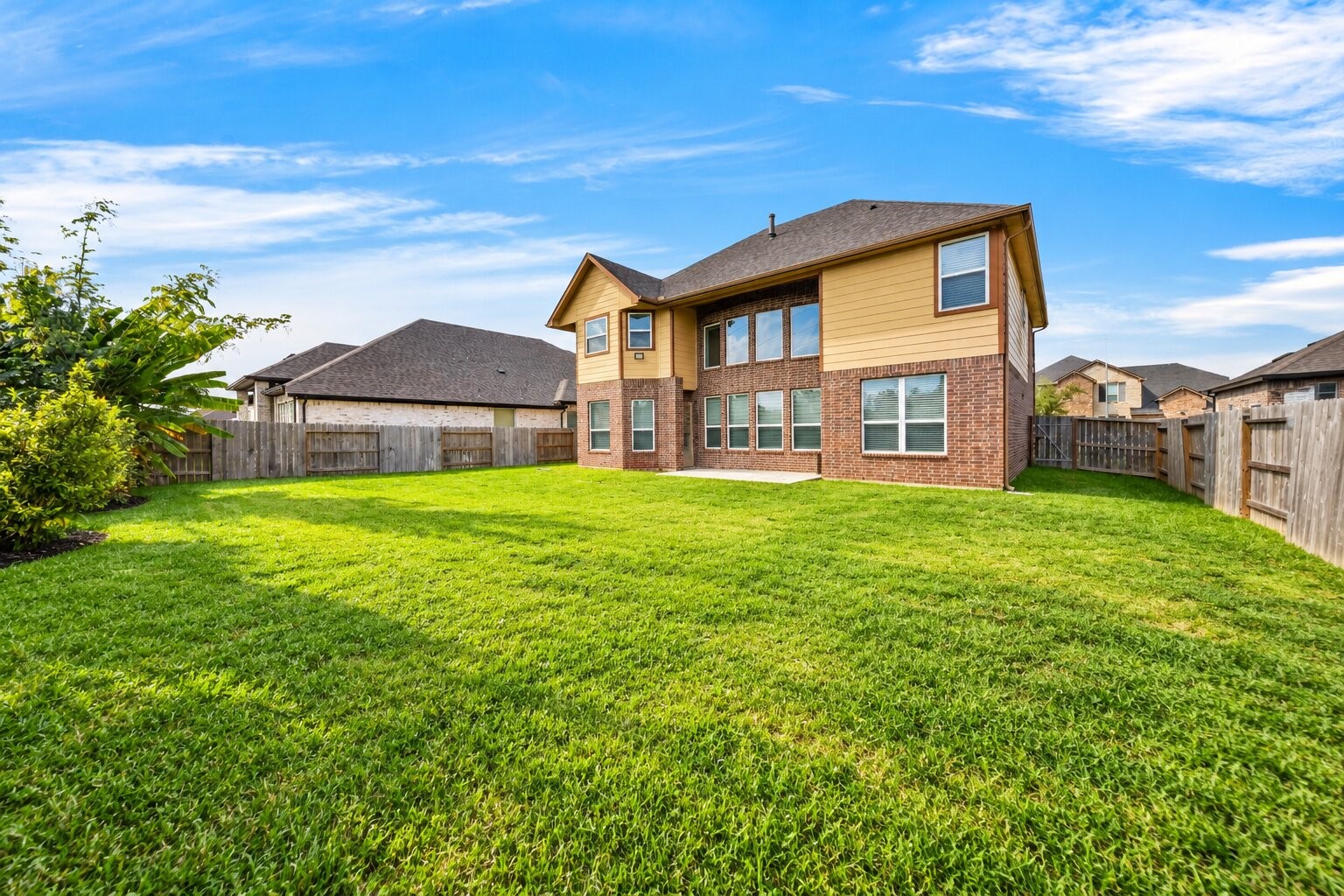 1935 Heather Canyon Drive, Pearland, TX 77089