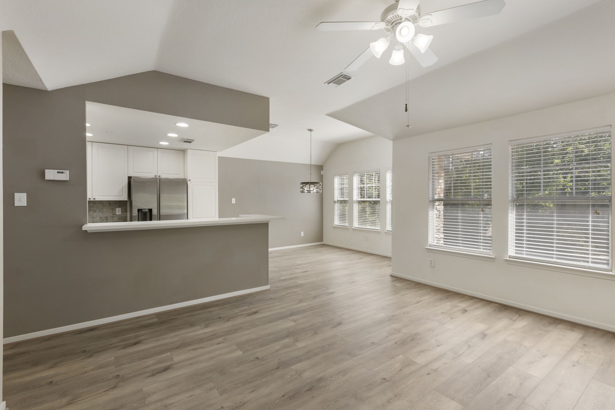 Lots of windows let in natural light and treehouse views!
