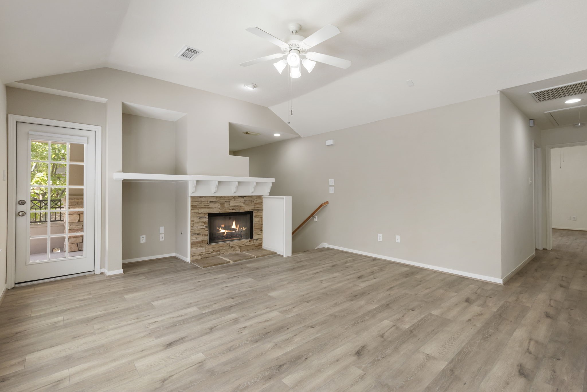 Like new home with fresh paint, brand new flooring, stainless steel appliances, and updated countertops and lighting! Like new home with fresh paint, brand new flooring, stainless steel appliances, and updated countertops and lighting!