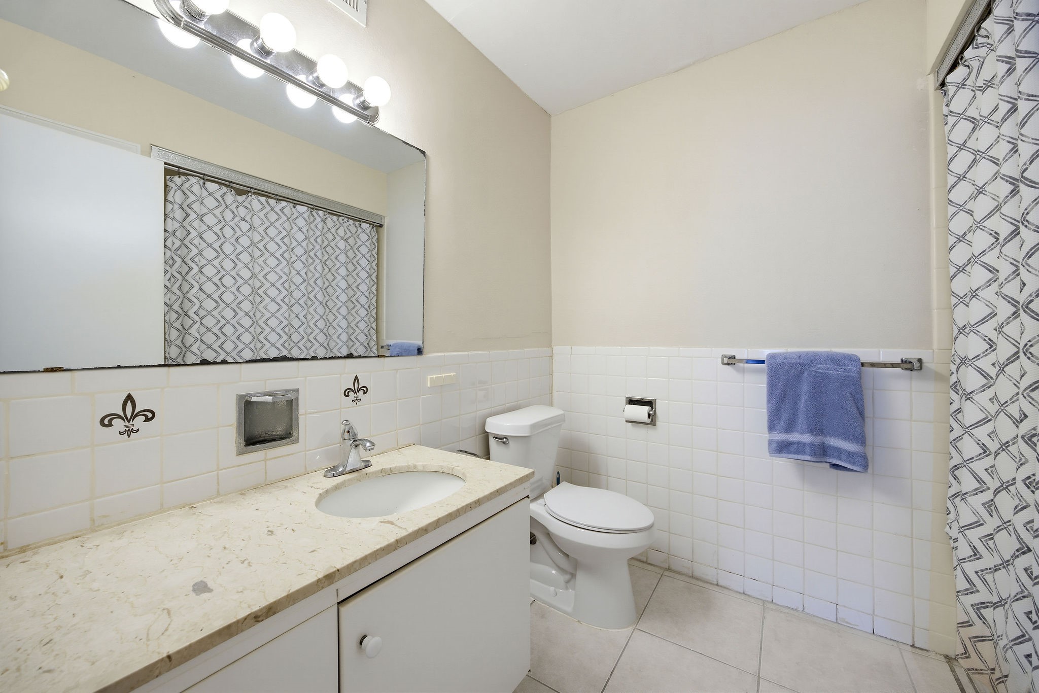 2600 Bellefontaine Street, #B12, Houston, TX 77025