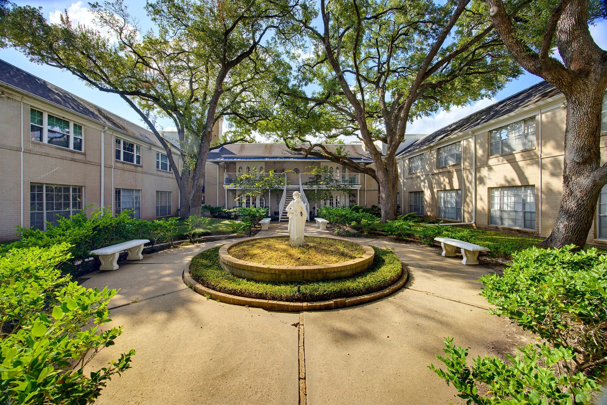 2600 Bellefontaine Street, #B12, Houston, TX 77025