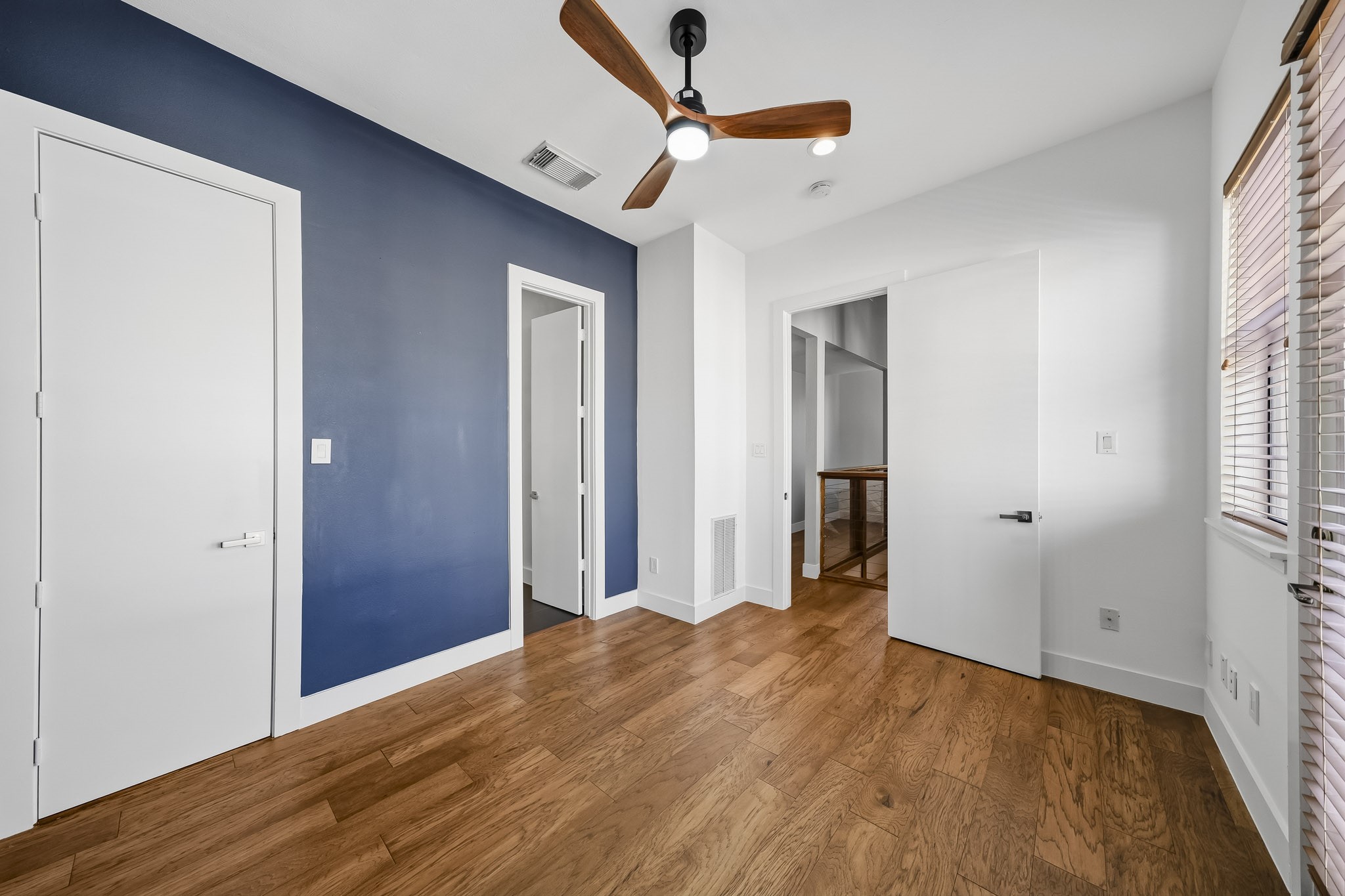 Conveniently connected to the primary bath, this versatile room offers an extension of the primary suite, ideal for a private study, nursery or additional space tailored to your lifestyle.