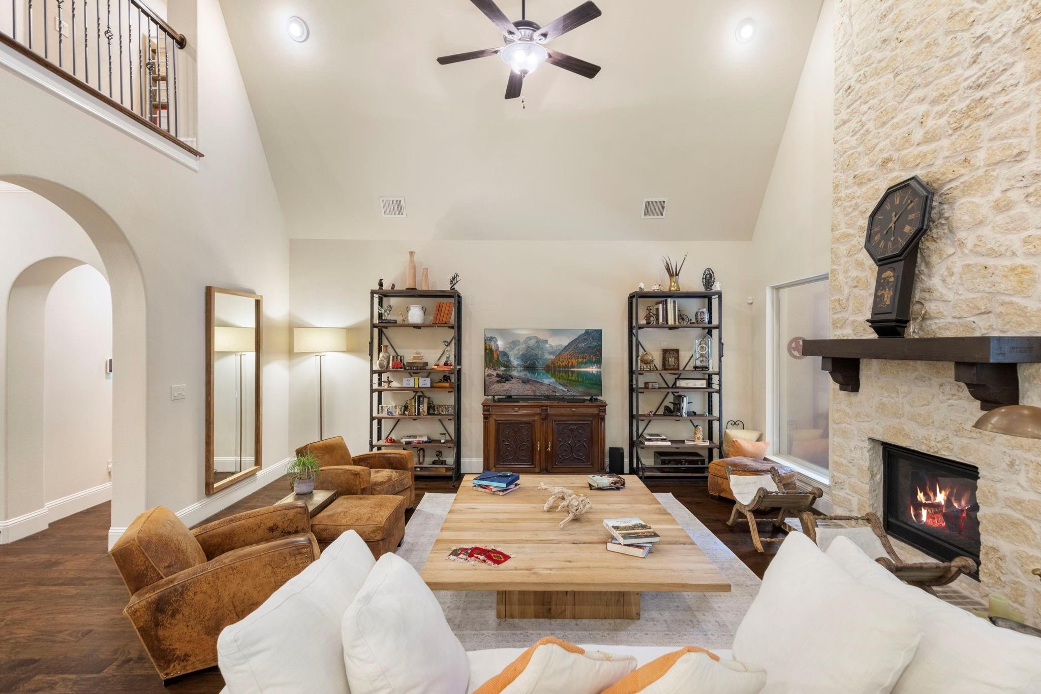 39 Pondera Point Dr, Tomball, TX 77375