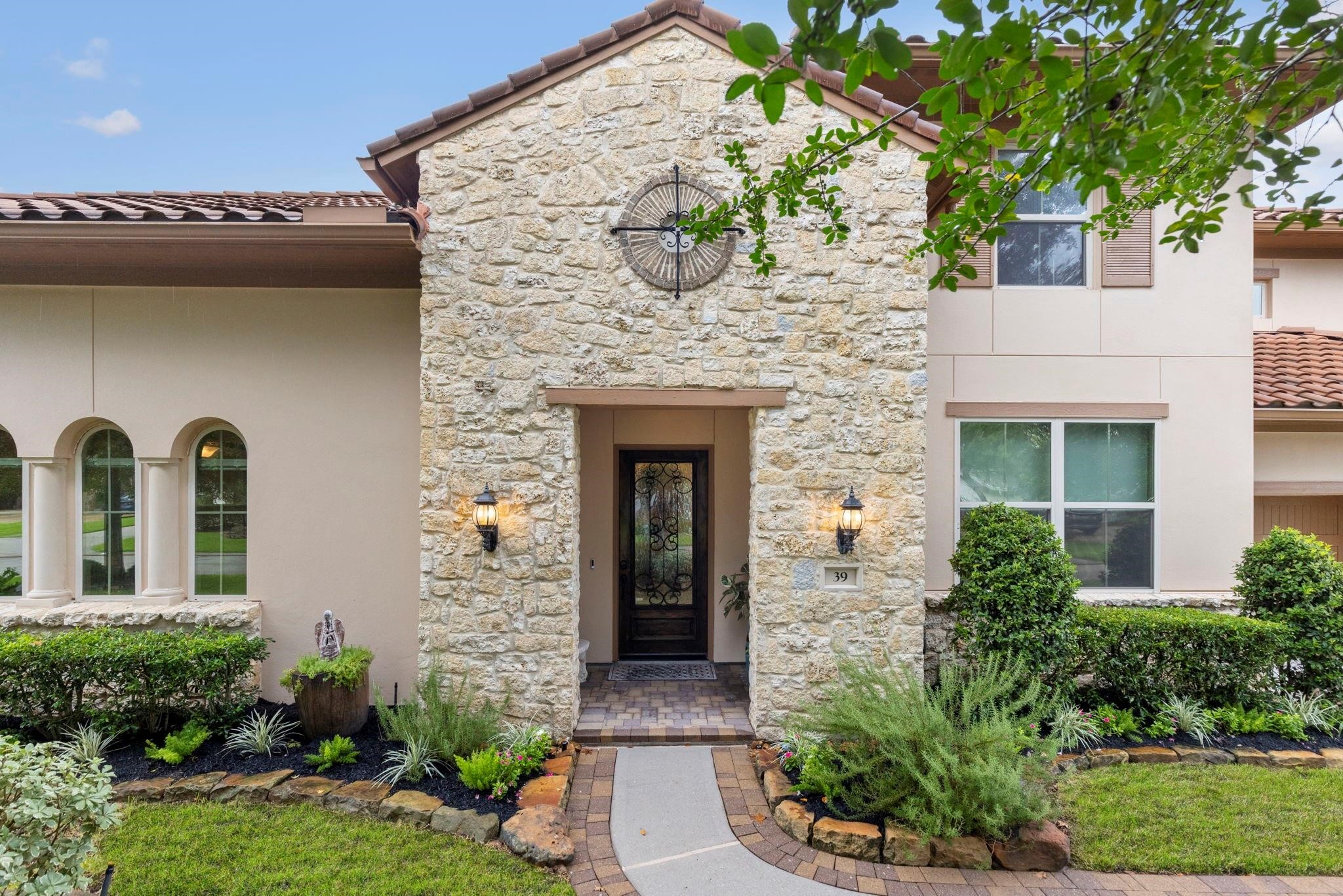 39 Pondera Point Dr, Tomball, TX 77375