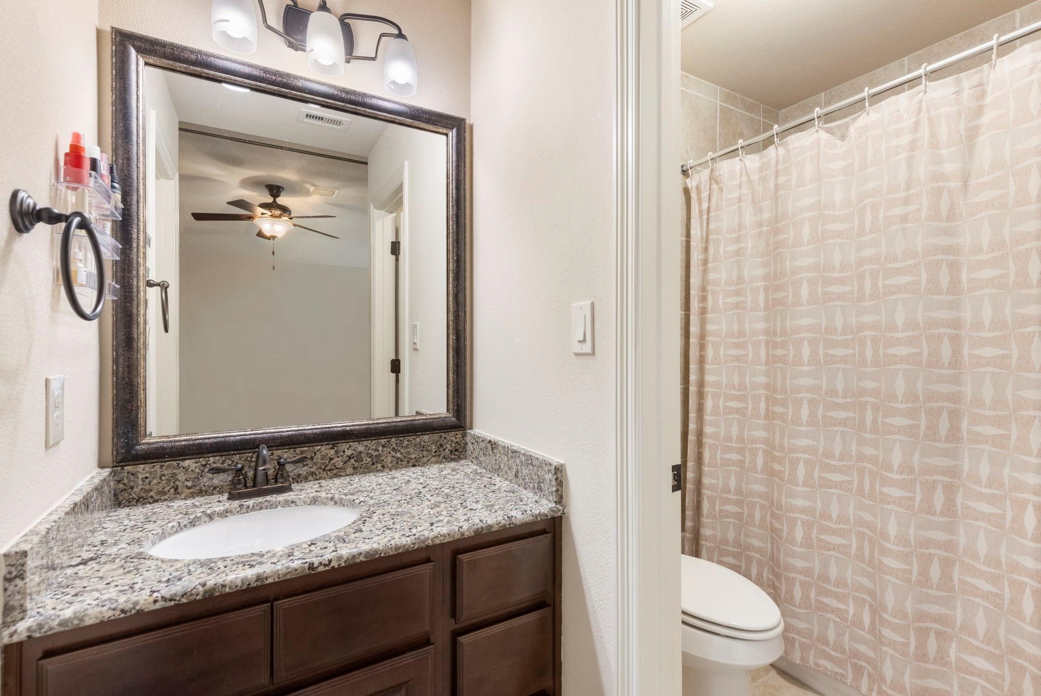39 Pondera Point Dr, Tomball, TX 77375