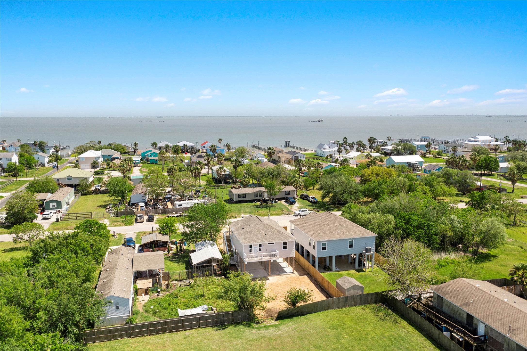 1226 9th St, San Leon, TX 77539