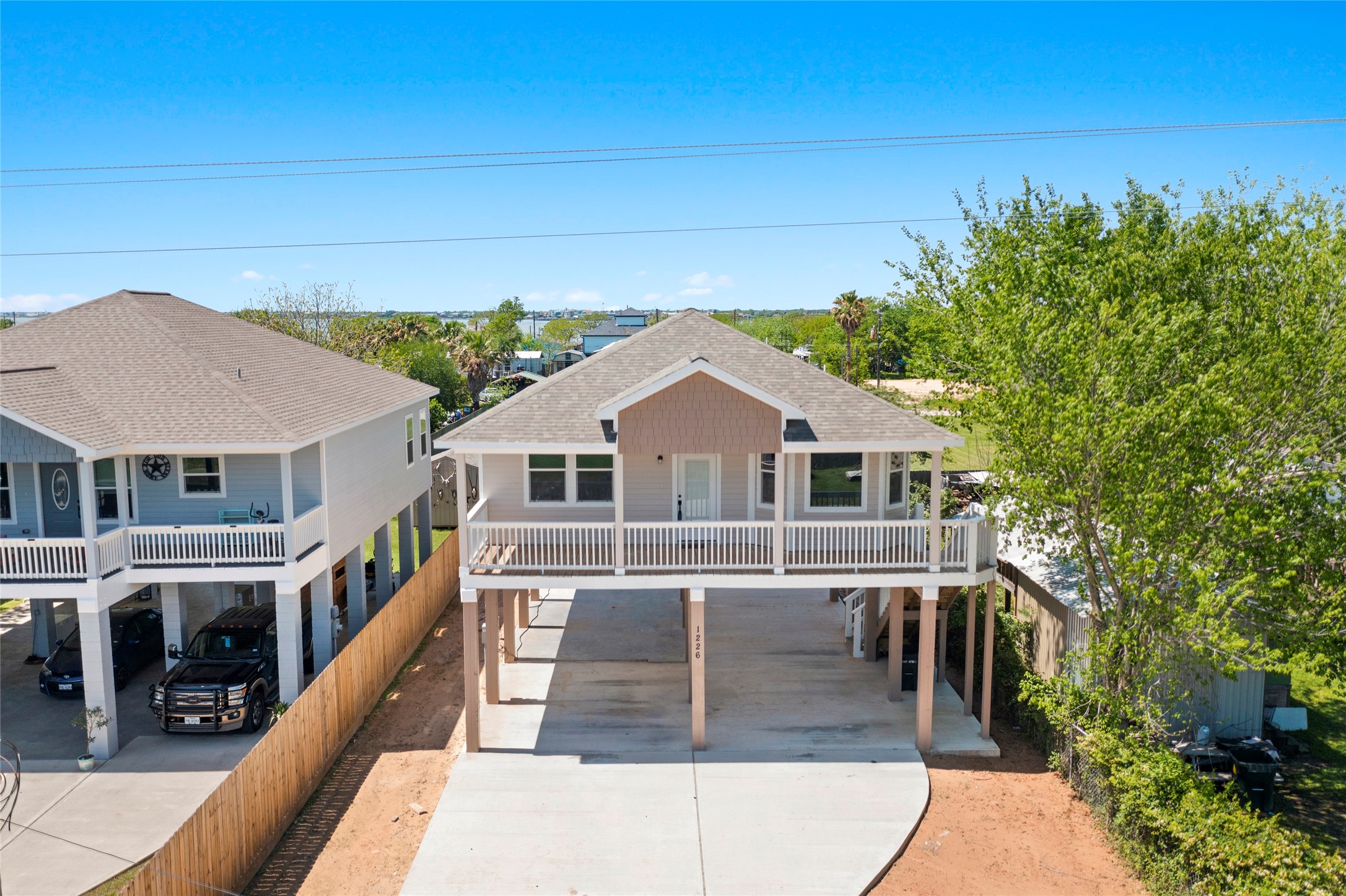 1226 9th St, San Leon, TX 77539