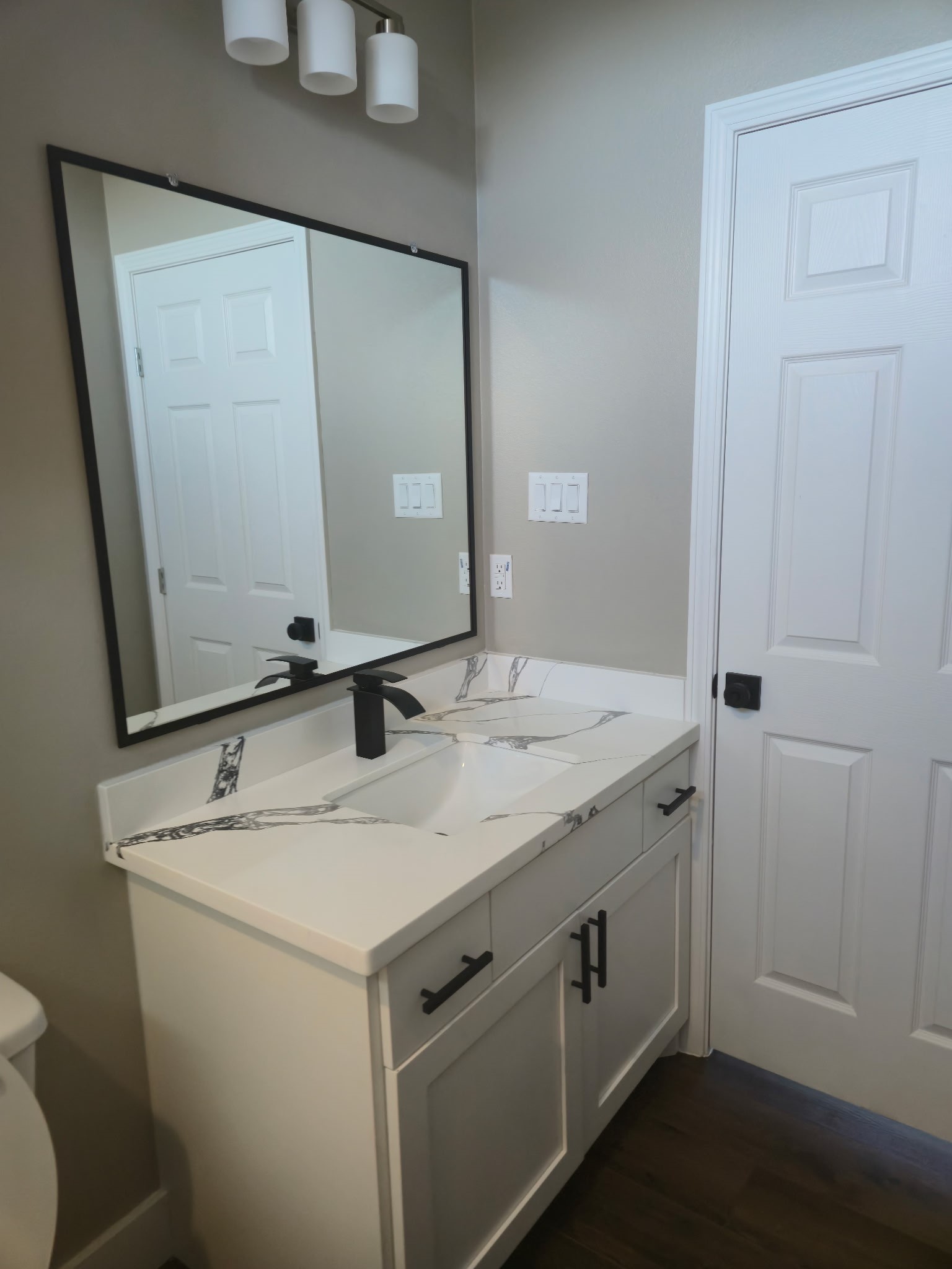 1226 9th St, San Leon, TX 77539