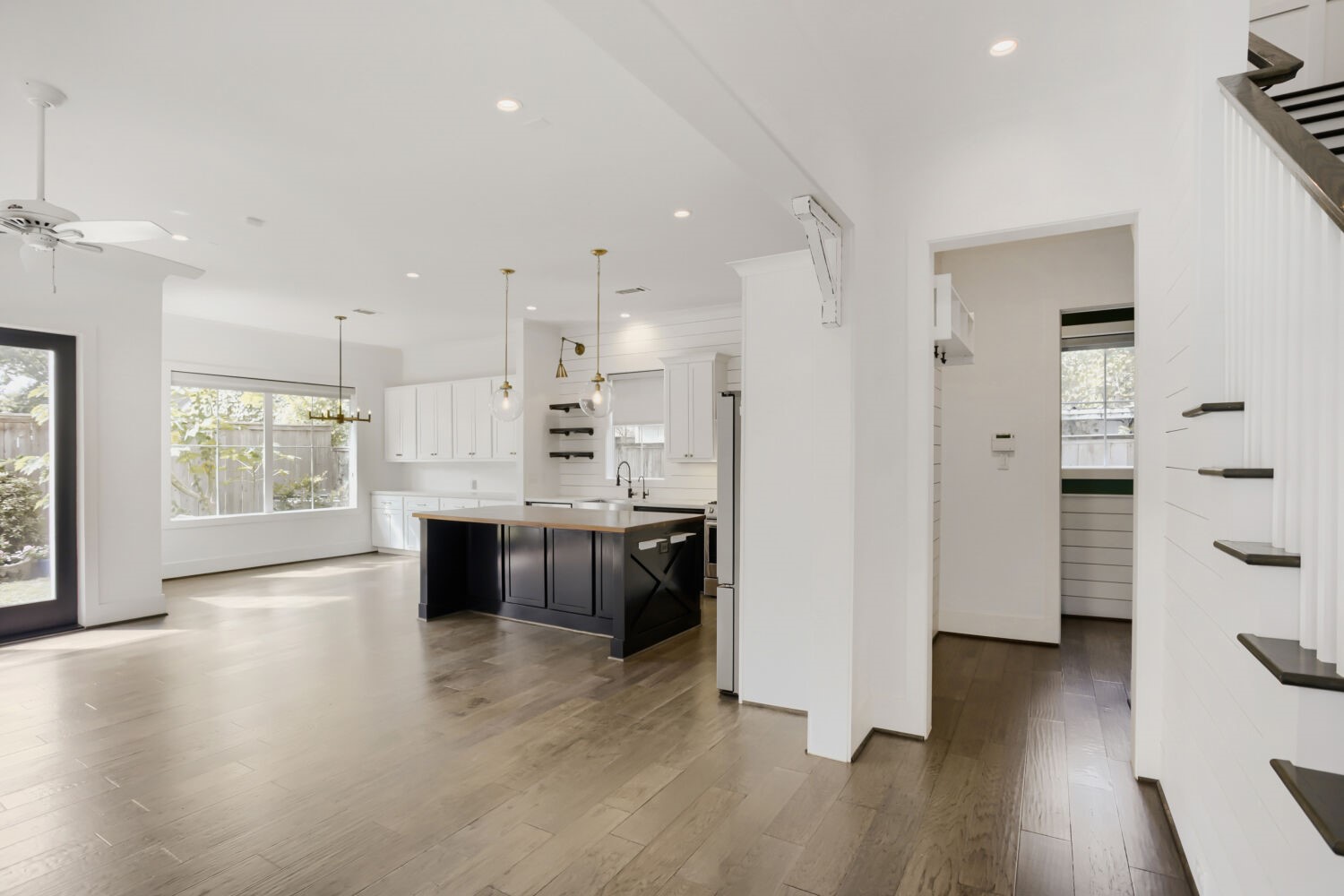 504 W Cottage Street, #B, Houston, TX 77009